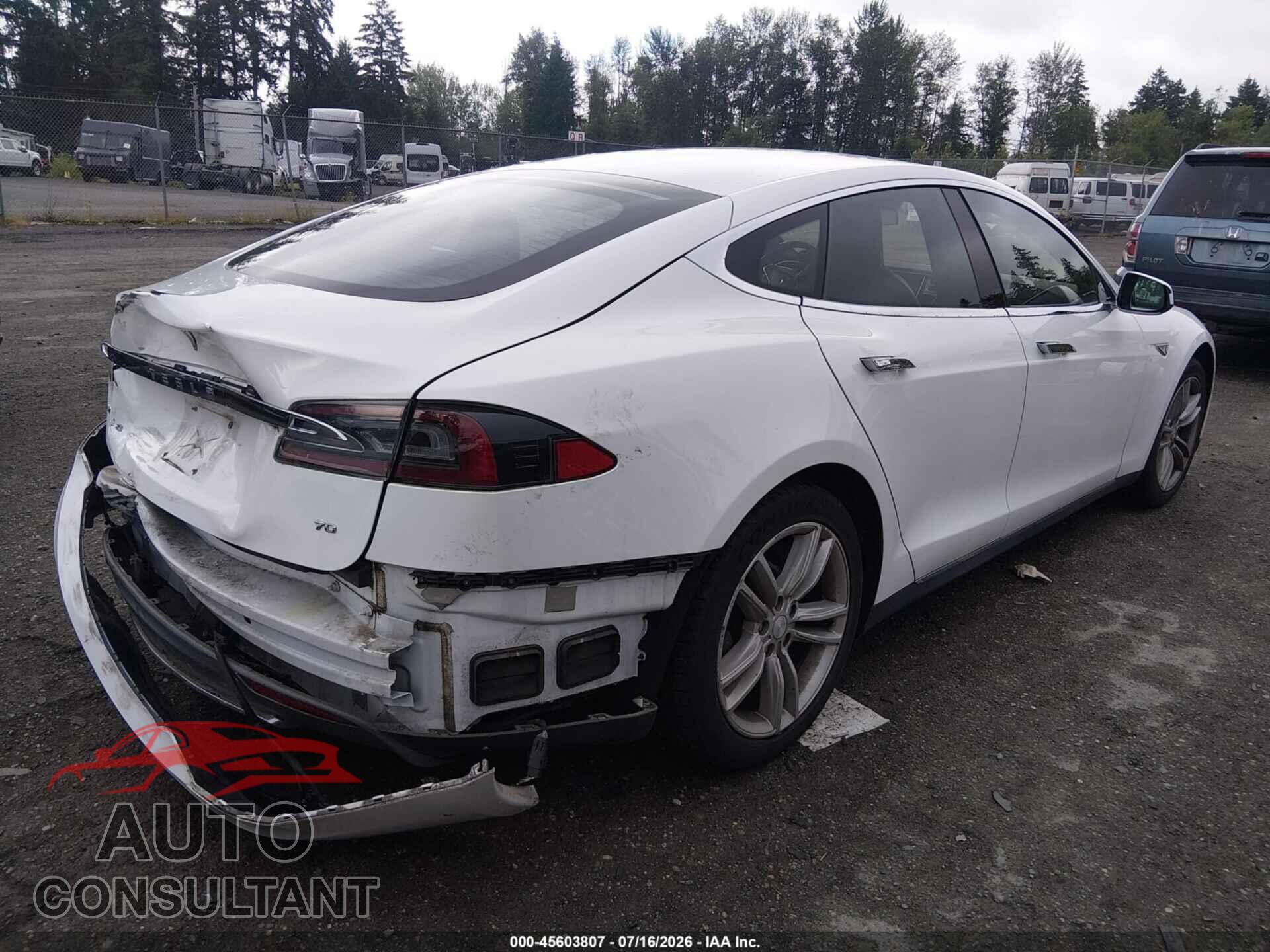 TESLA MODEL S 2015 - 5YJSA1E12FF118753