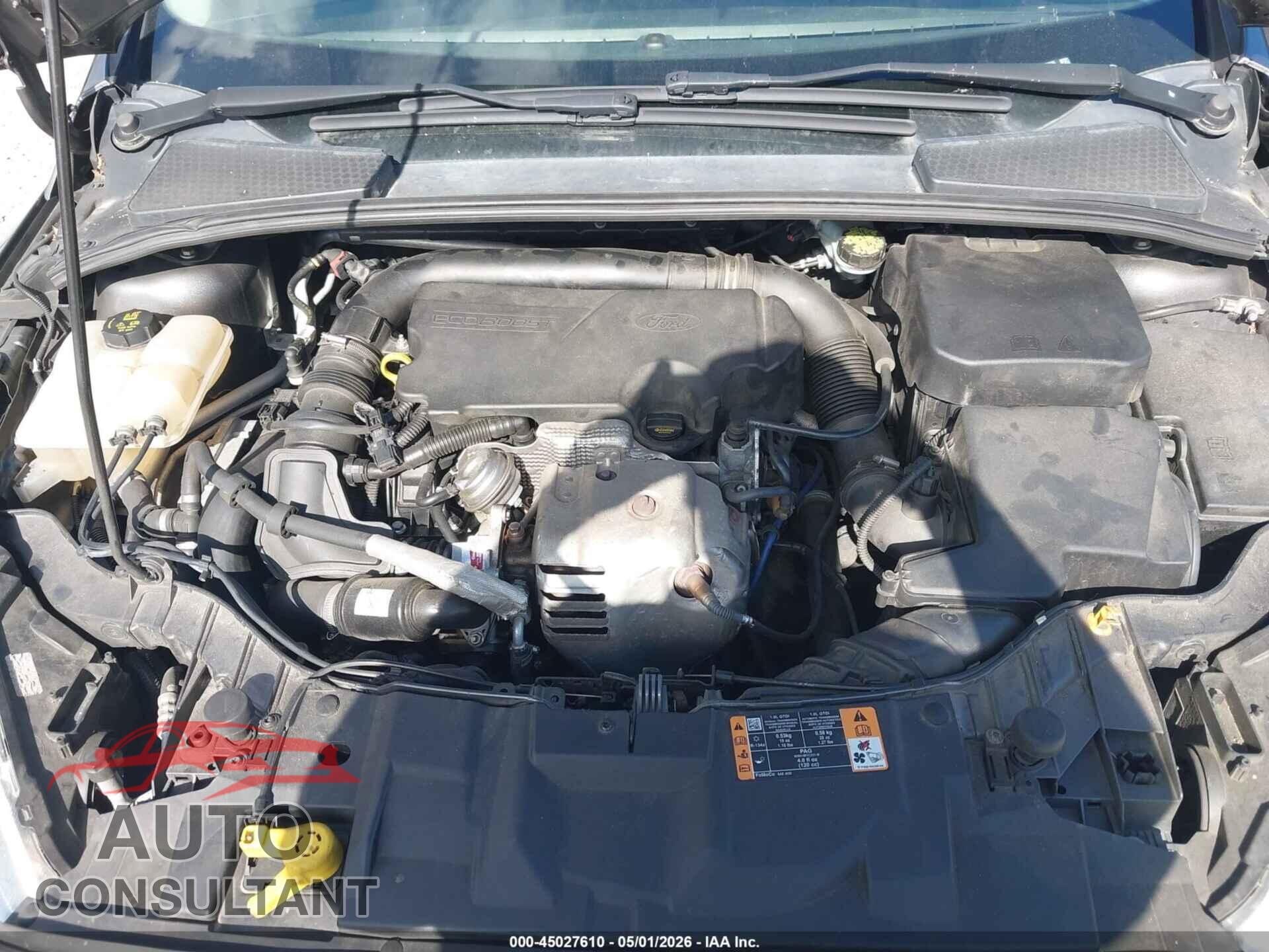 FORD FOCUS 2015 - 1FADP3FE5FL354675