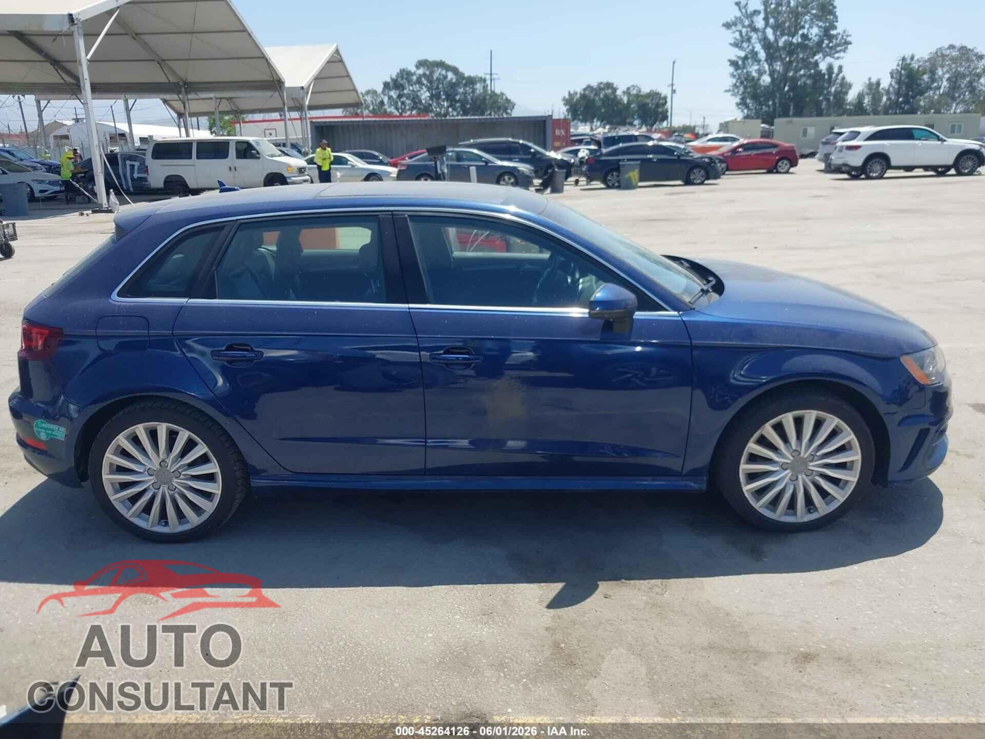AUDI A3 E-TRON 2016 - WAUTPBFF0GA034022