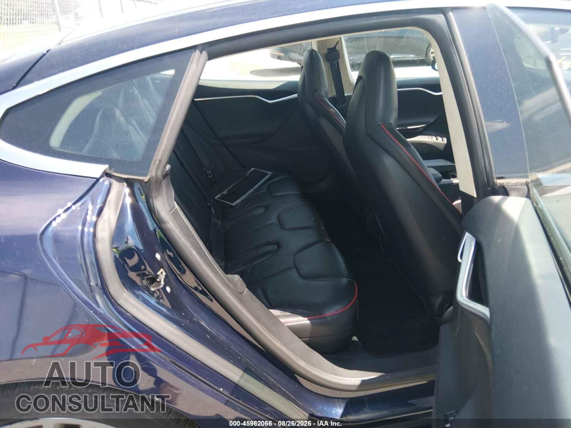 TESLA MODEL S 2013 - 5YJSA1DP7DFP06943