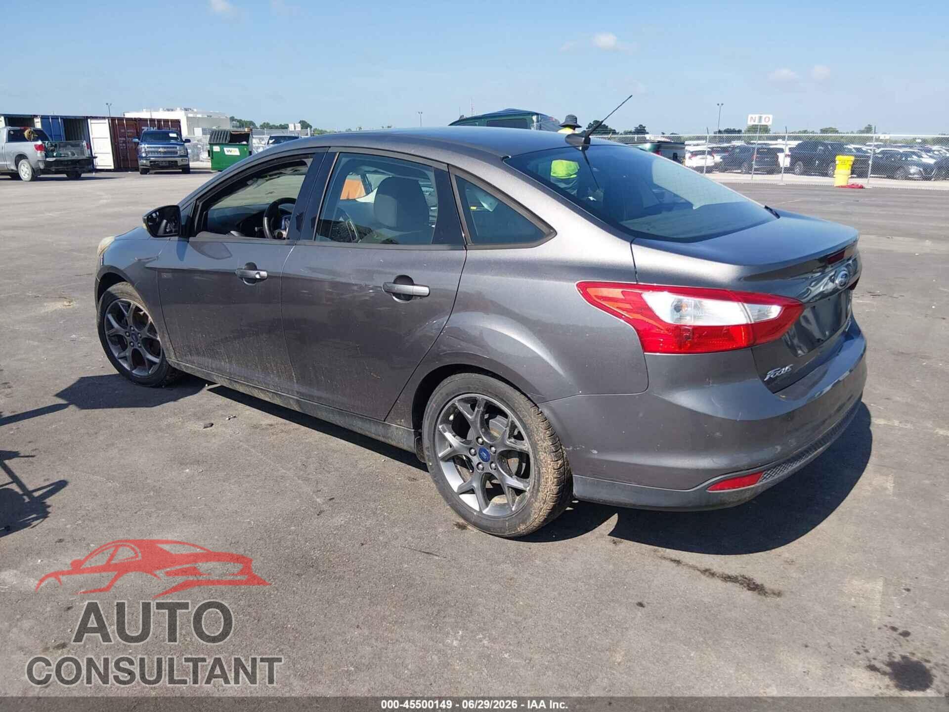 FORD FOCUS 2013 - 1FADP3F24DL334470