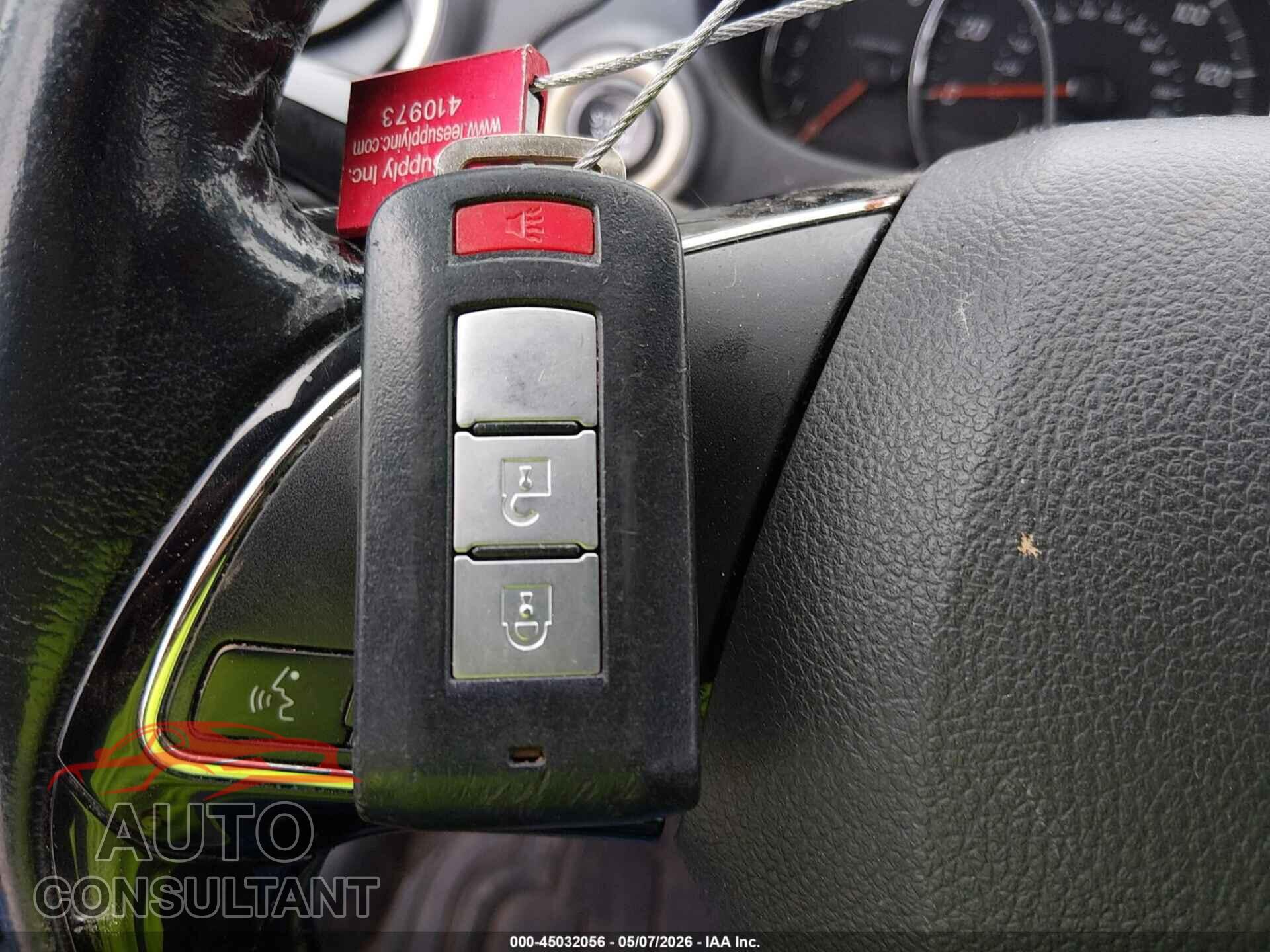 MITSUBISHI MIRAGE 2017 - ML32A4HJ6HH020828