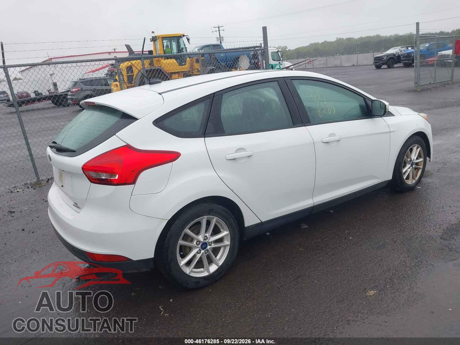 FORD FOCUS 2016 - 1FADP3K27GL338474