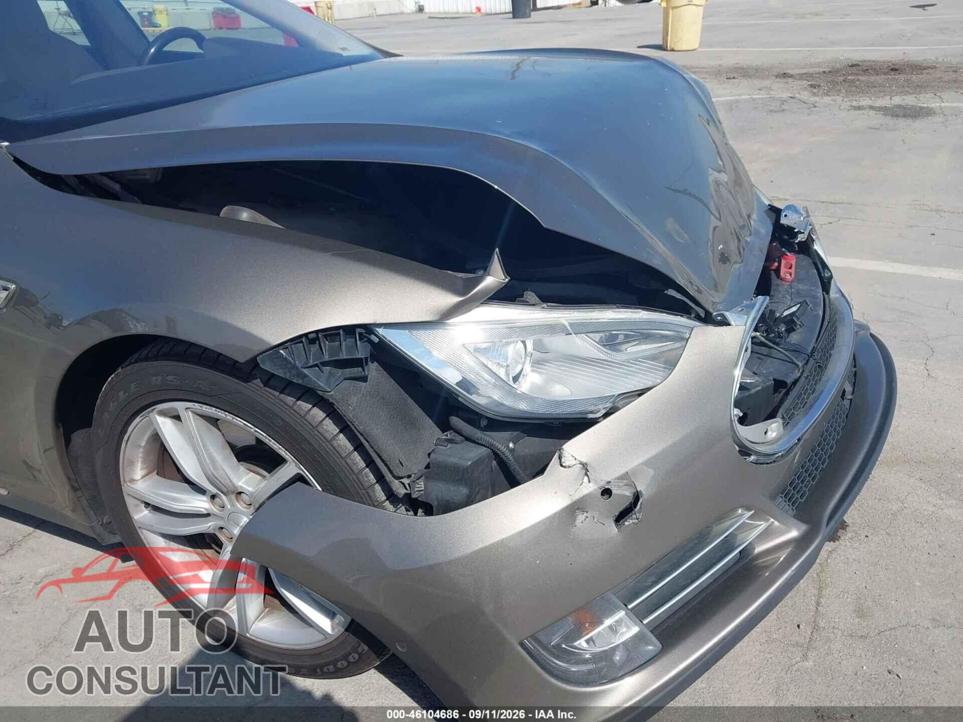 TESLA MODEL S 2015 - 5YJSA1H2XFF098756