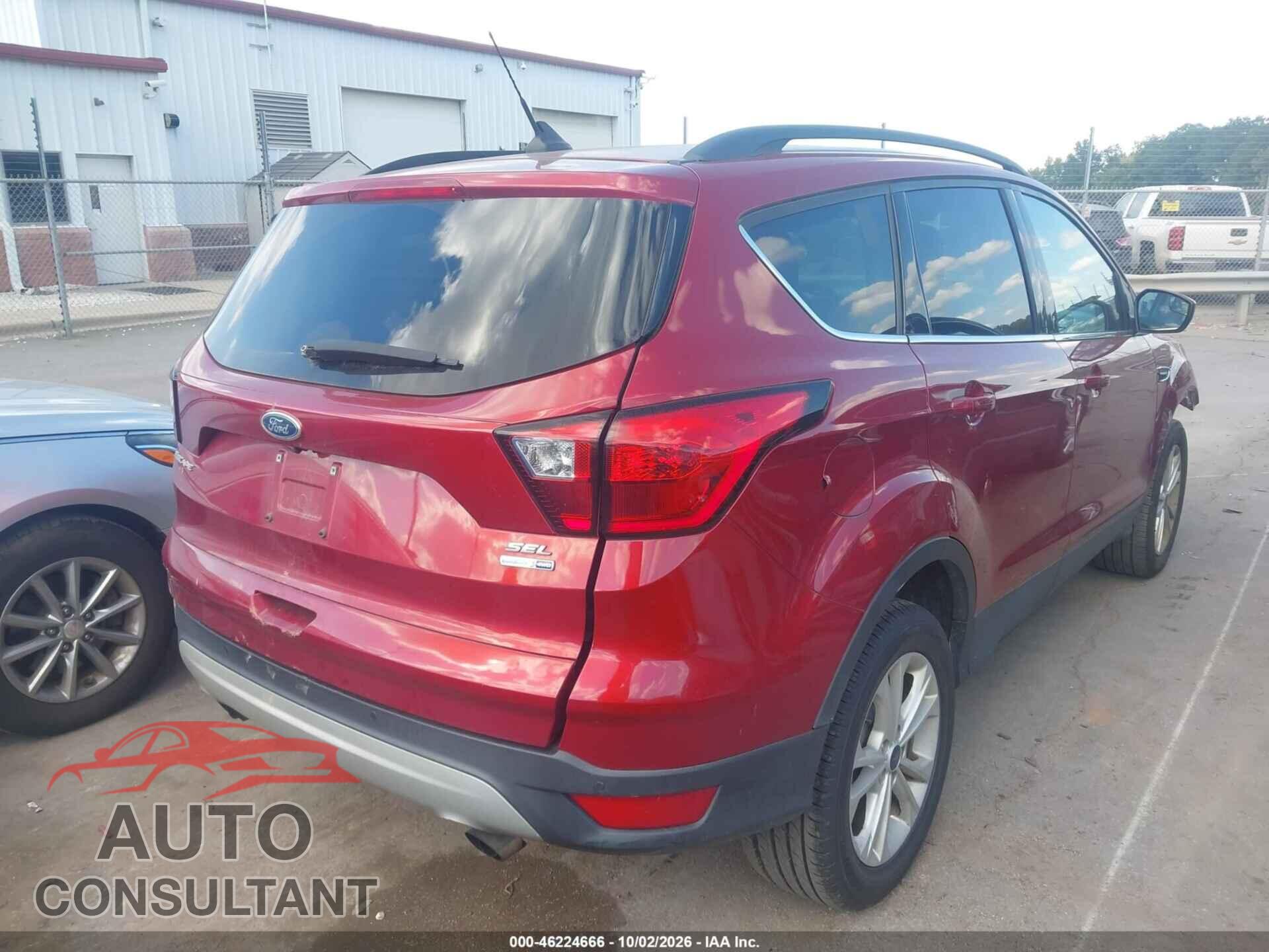 FORD ESCAPE 2019 - 1FMCU9HD1KUB94221