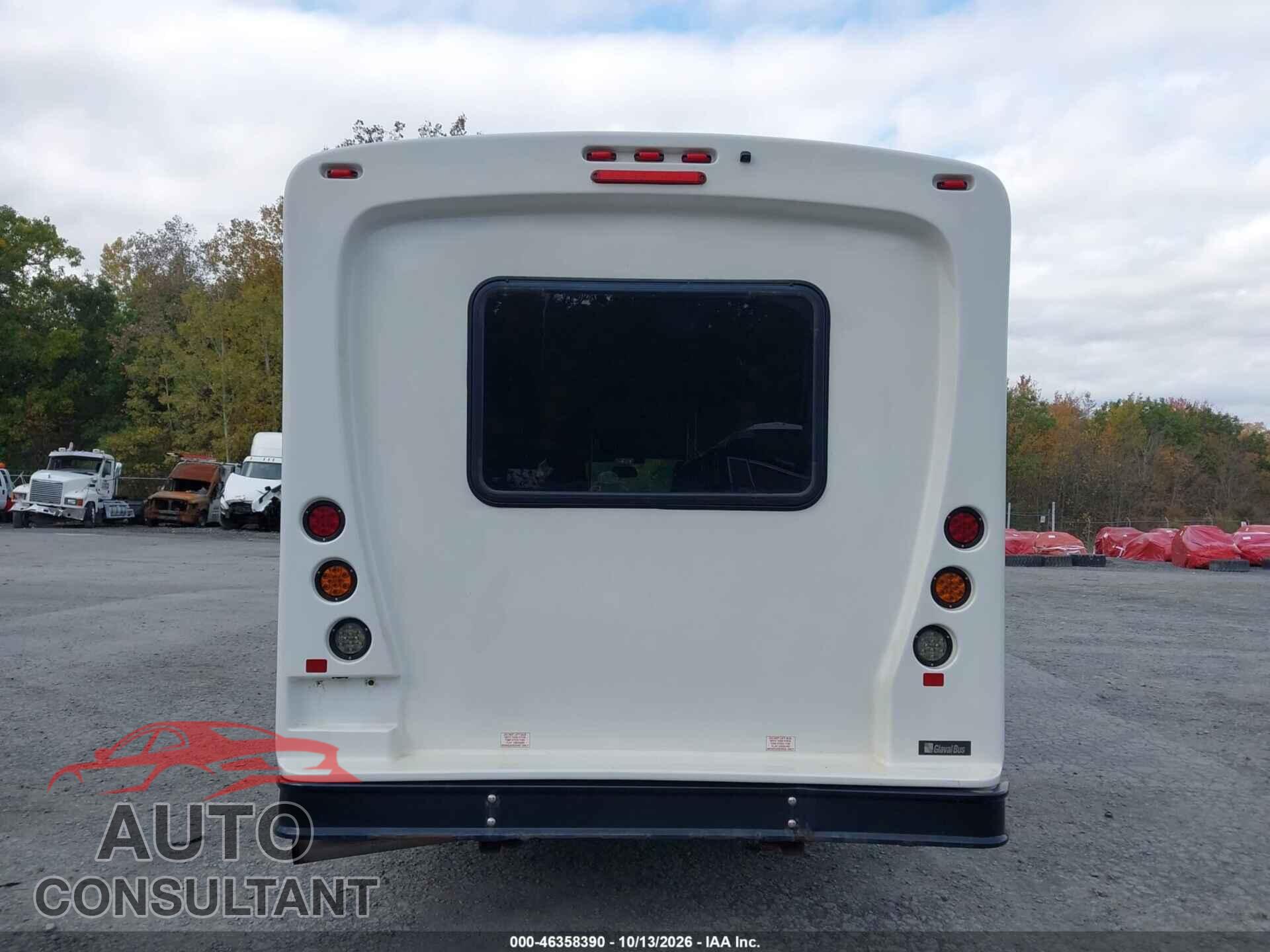 FORD E-450 CUTAWAY 2022 - 1FDFE4FN4NDC21764