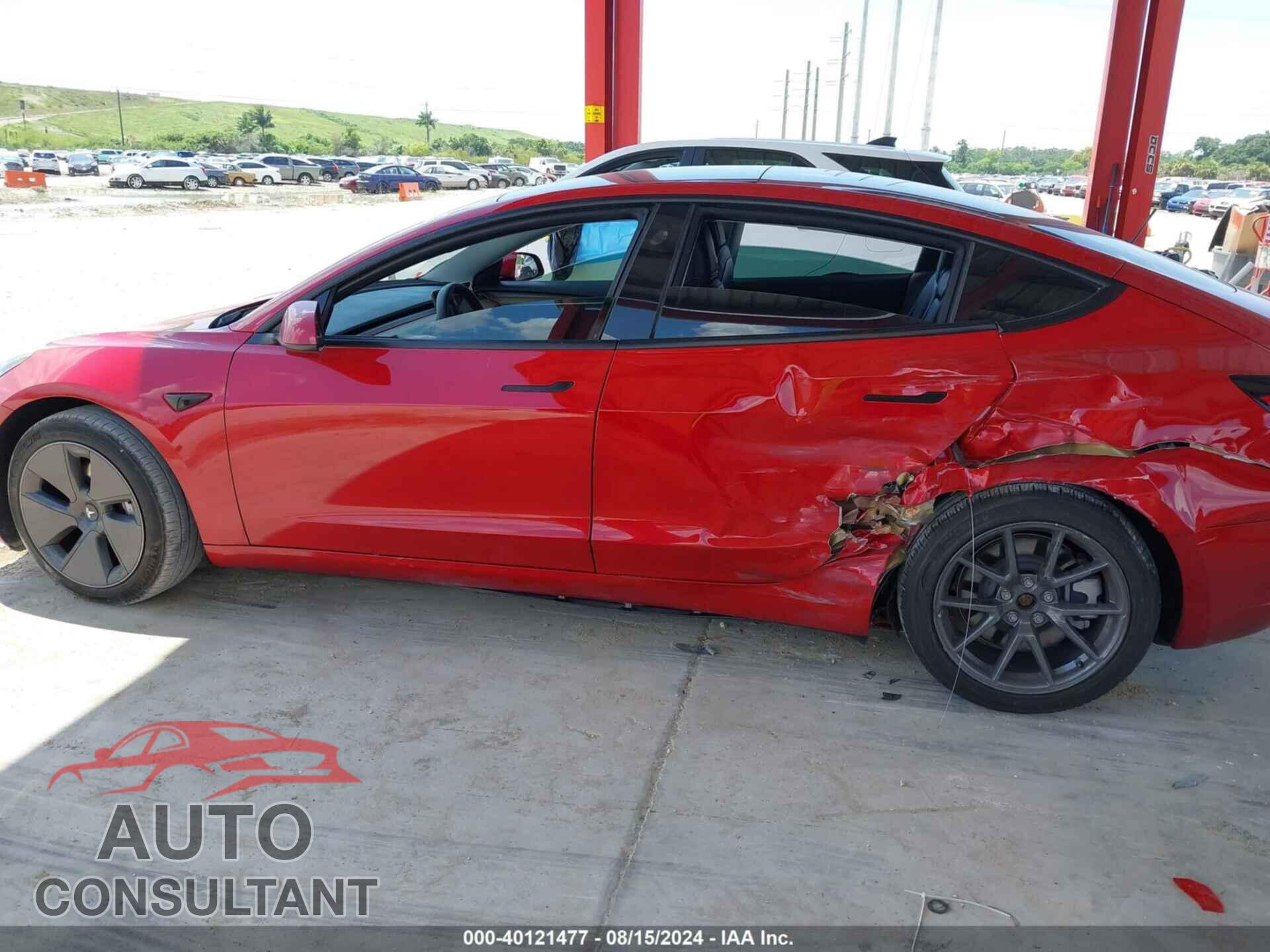 TESLA MODEL 3 2021 - 5YJ3E1EA2MF047012