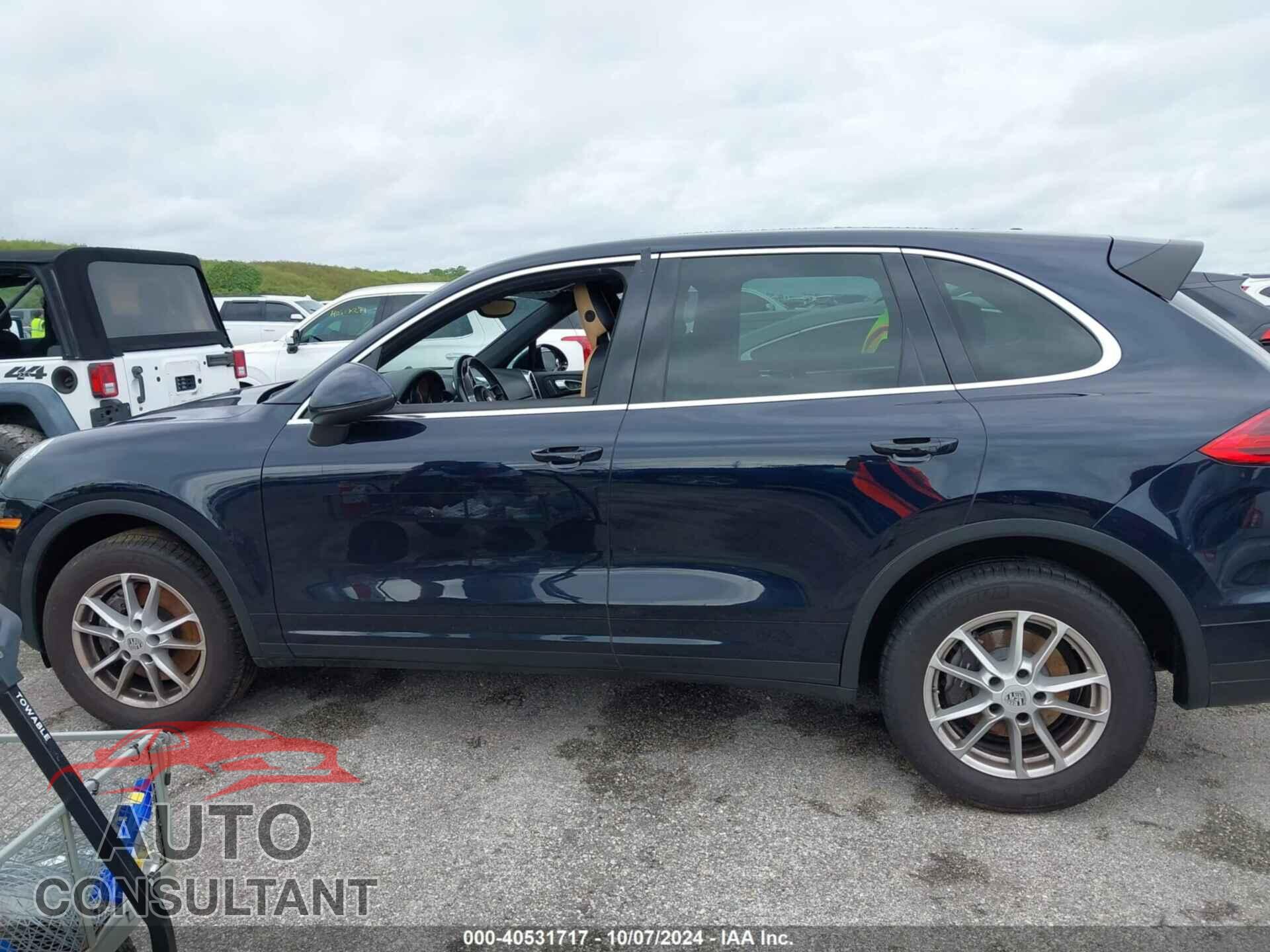 PORSCHE CAYENNE 2017 - WP1AA2A27HKA89254