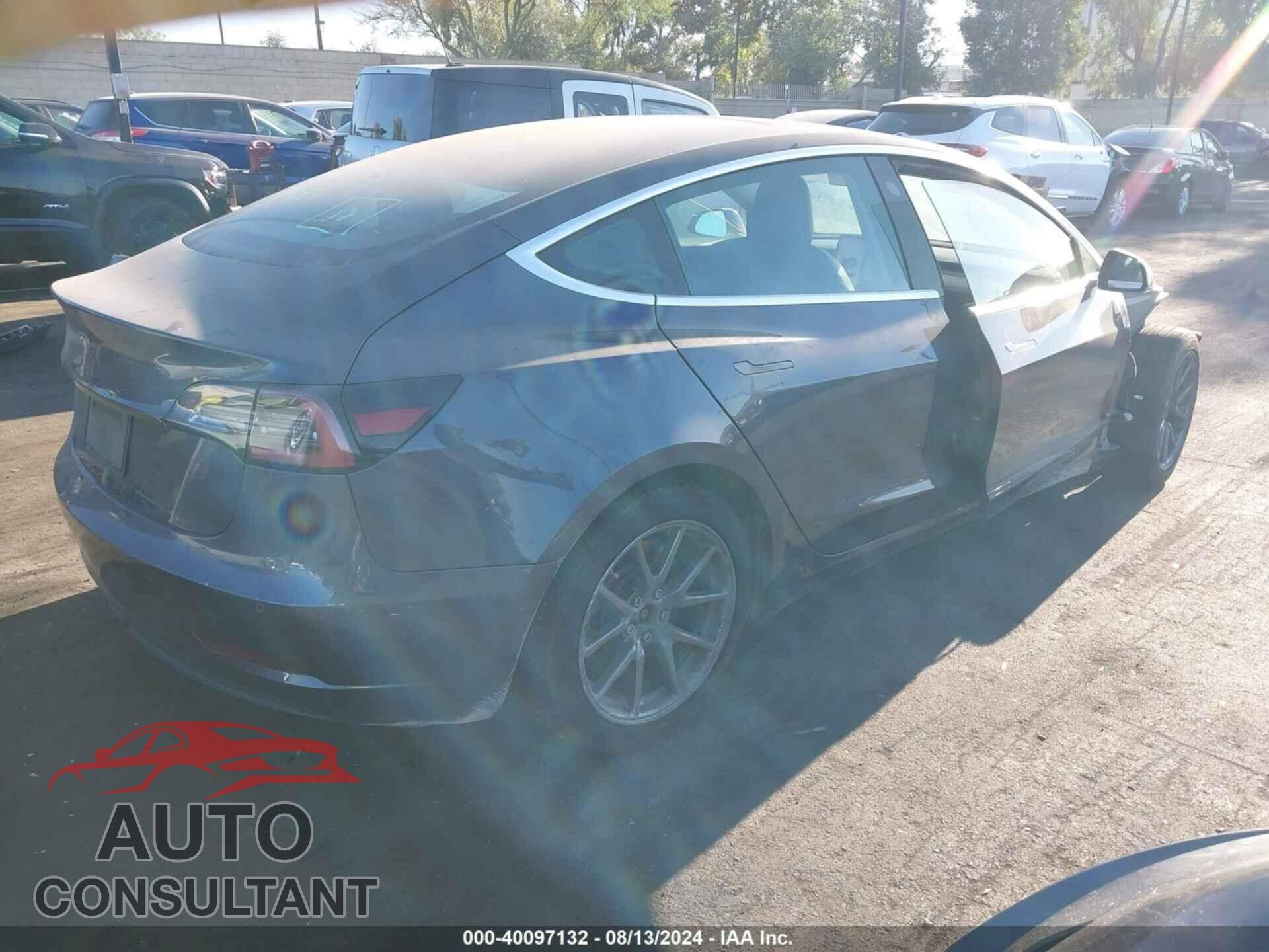 TESLA MODEL 3 2019 - 5YJ3E1EA8KF435715