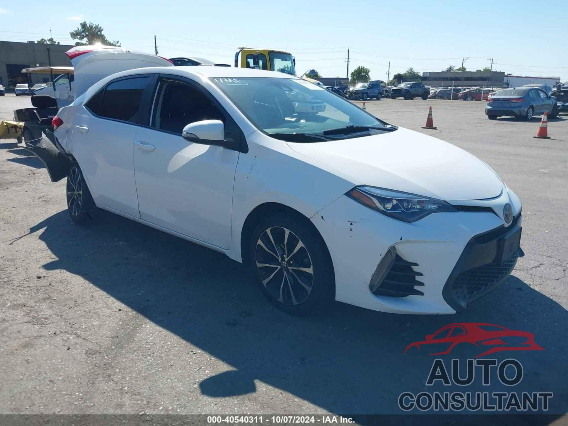 TOYOTA COROLLA 2018 - 2T1BURHE5JC121793
