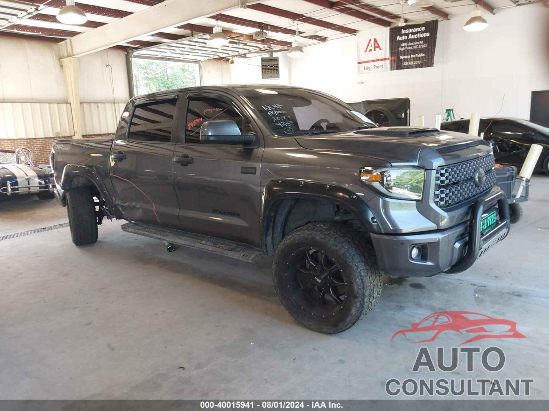 TOYOTA TUNDRA 2020 - 5TFDY5F18LX874339