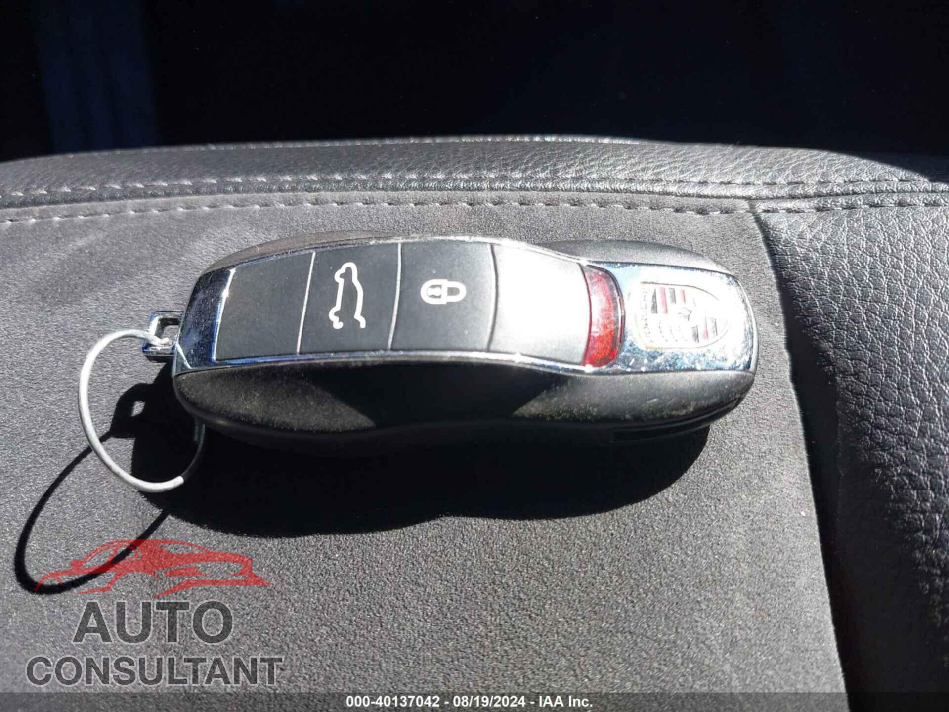 PORSCHE MACAN 2017 - WP1AA2A53HLB05938