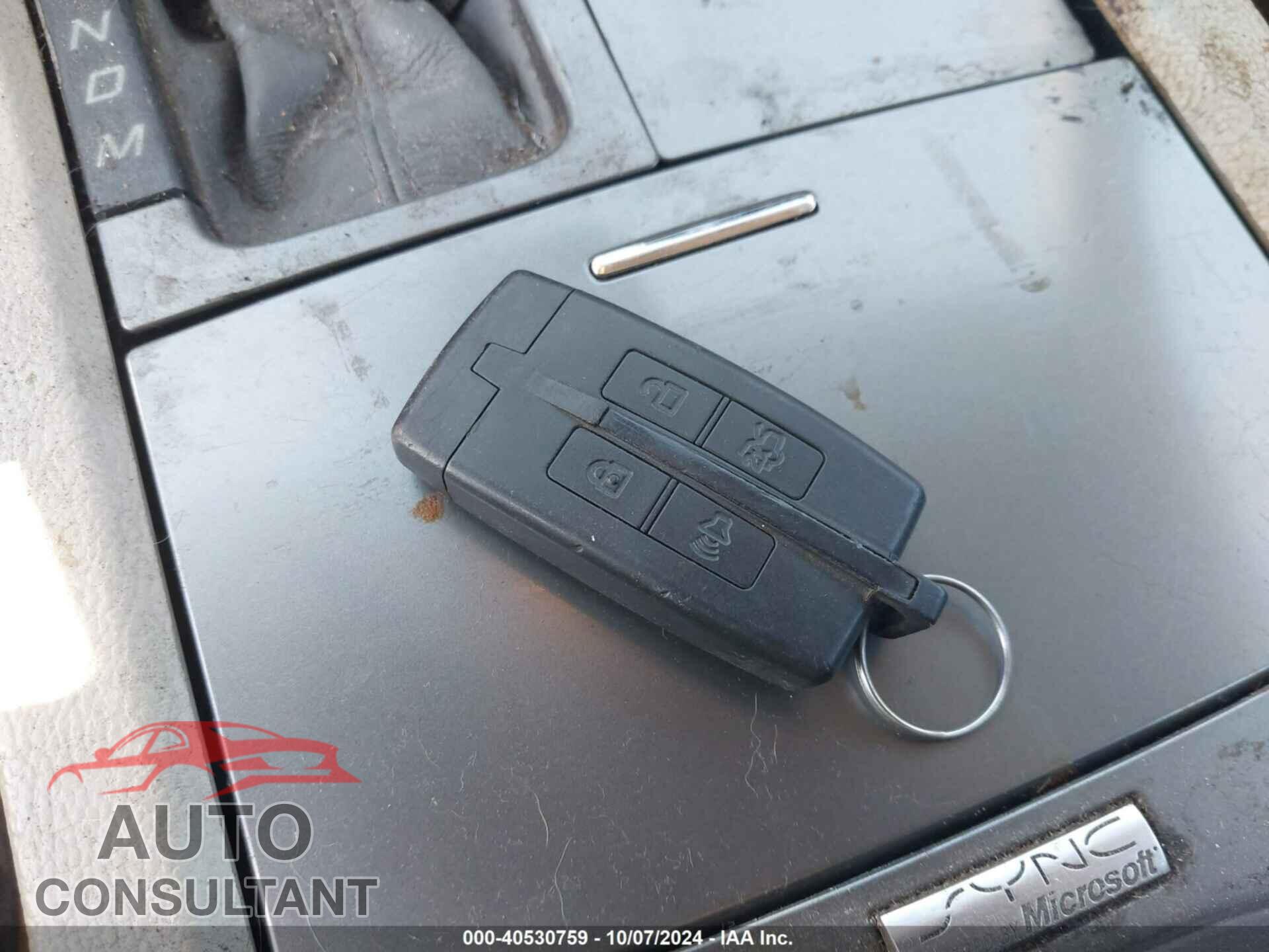 FORD TAURUS 2010 - 1FAHP2FW7AG108166