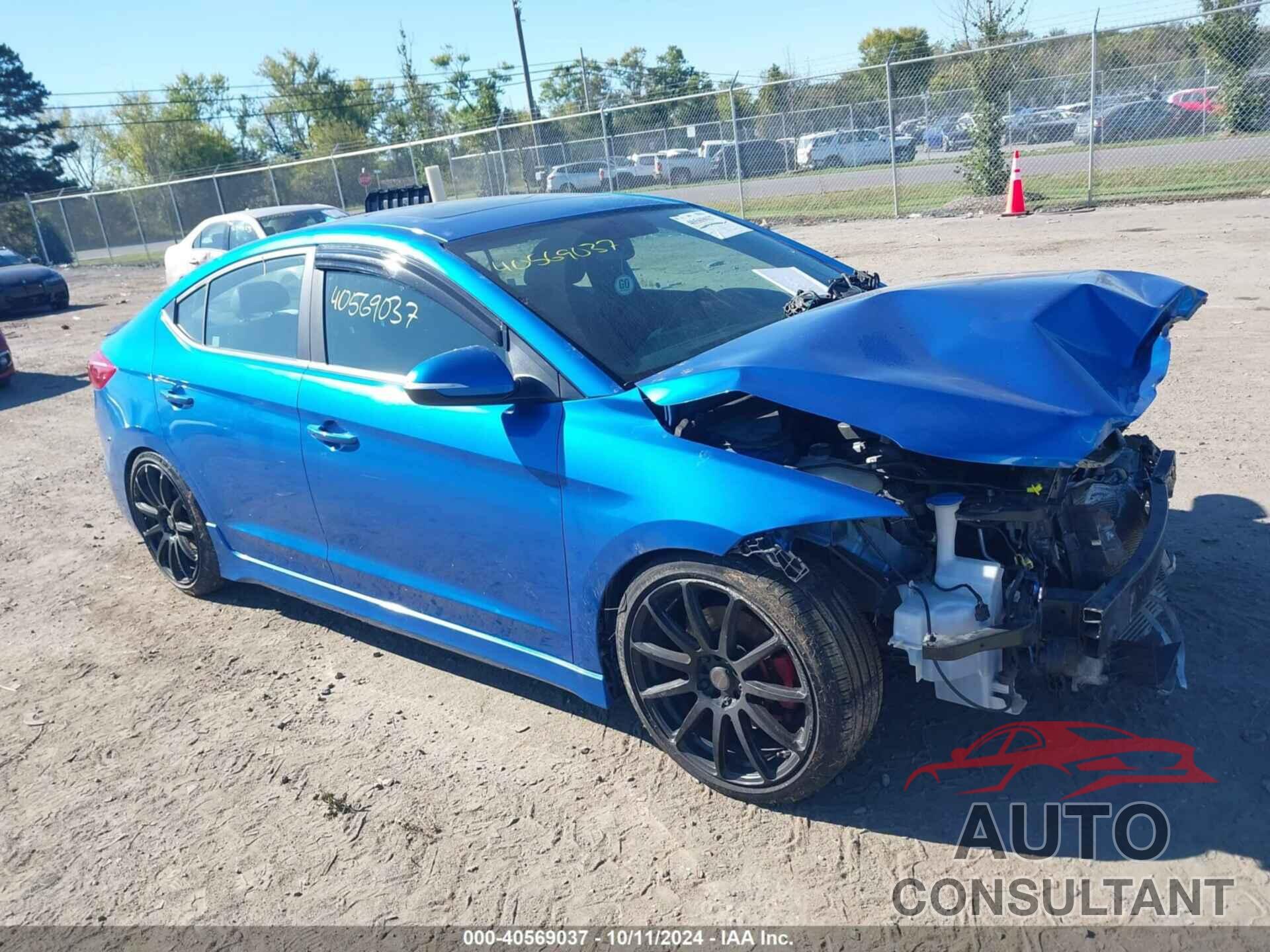 HYUNDAI ELANTRA 2017 - KMHD04LB3HU331340