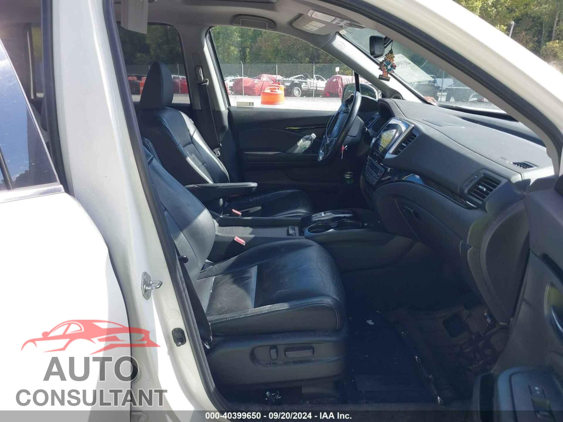 HONDA PILOT 2017 - 5FNYF6H99HB089409