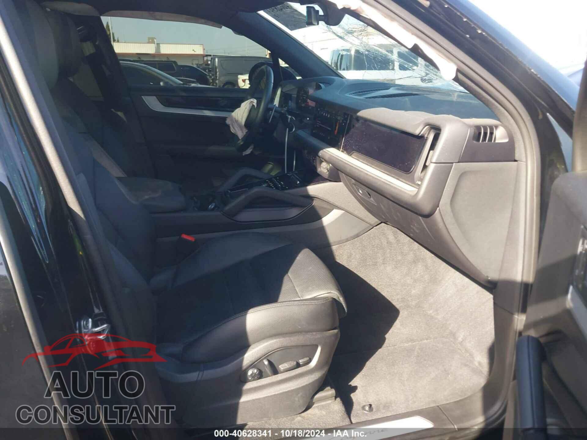 PORSCHE CAYENNE 2024 - WP1AA2AY5RDA02865