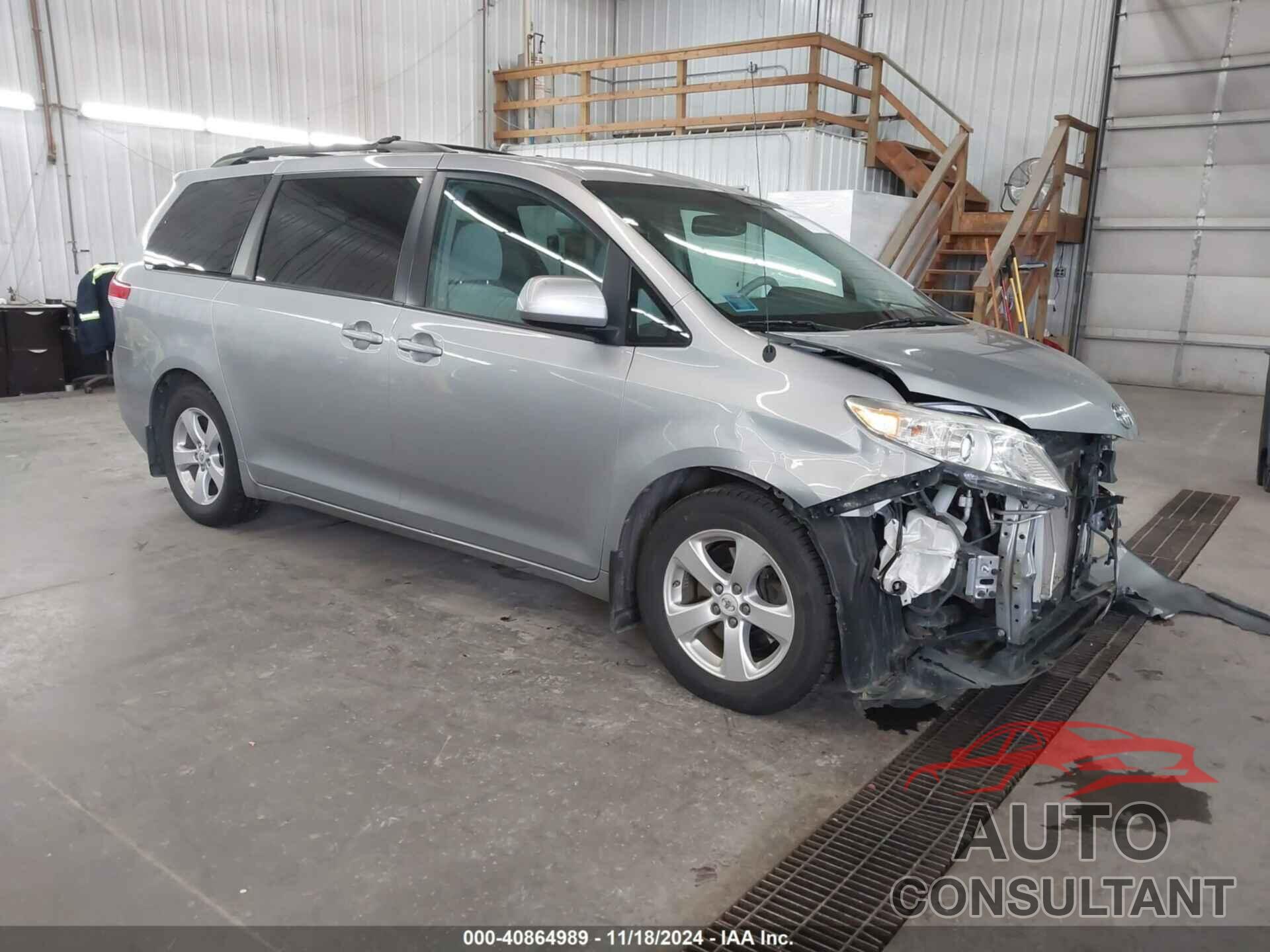 TOYOTA SIENNA 2011 - 5TDKK3DCXBS137407