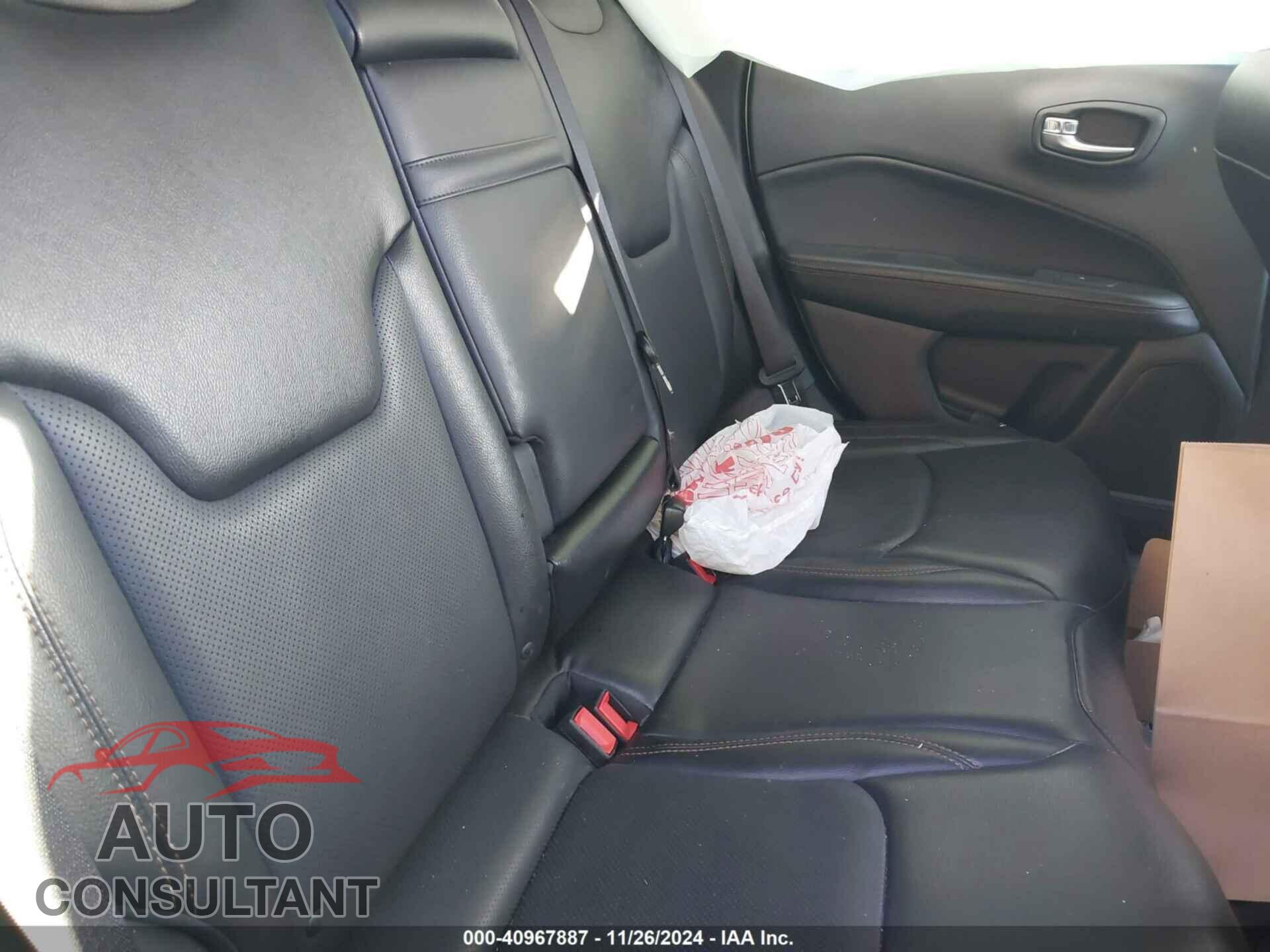 JEEP COMPASS 2018 - 3C4NJDCB0JT435970