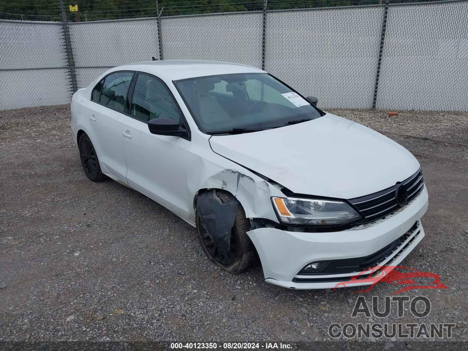 VOLKSWAGEN JETTA 2016 - 3VWD17AJ4GM240476