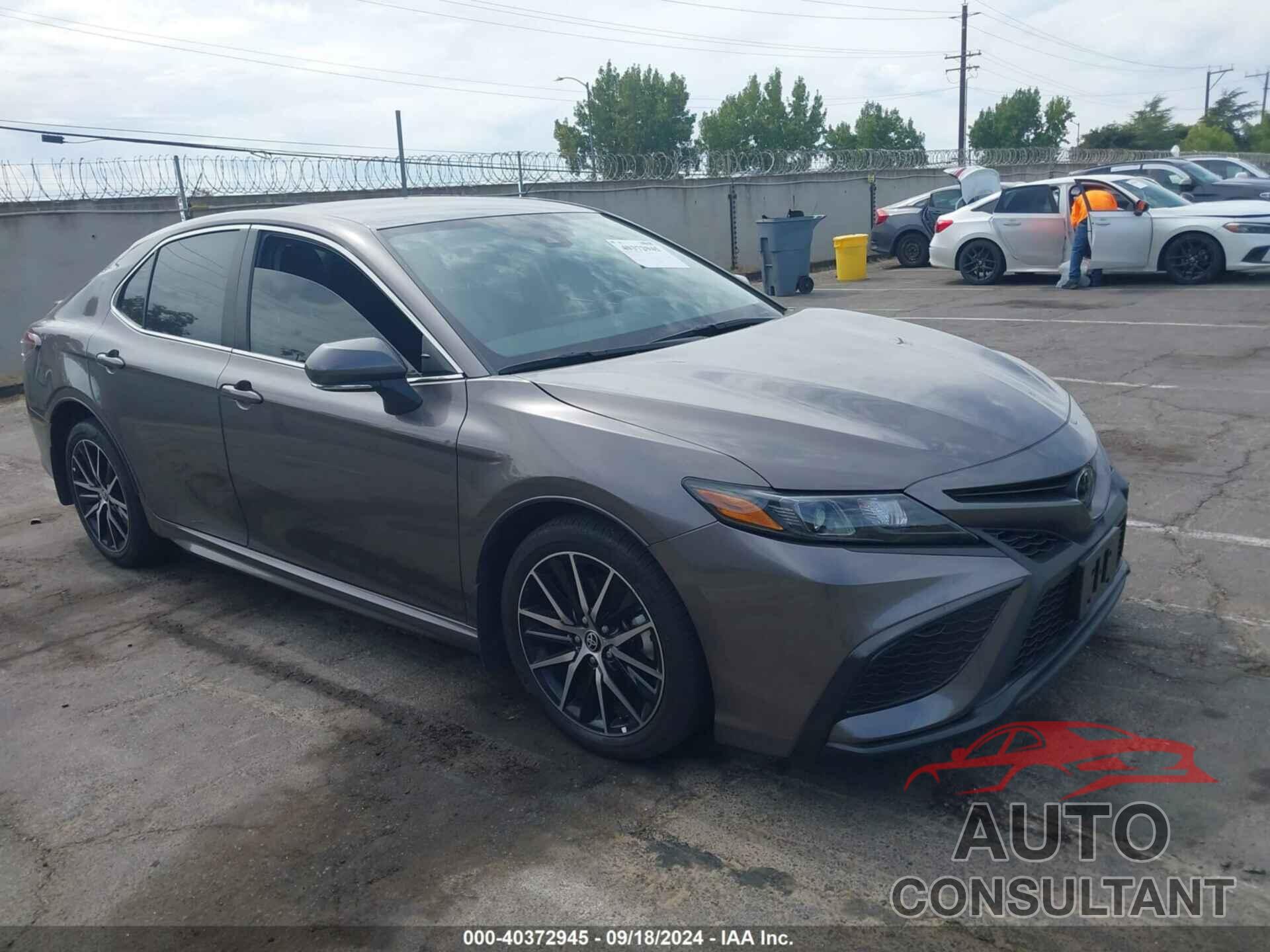 TOYOTA CAMRY 2023 - 4T1G11AK6PU788041