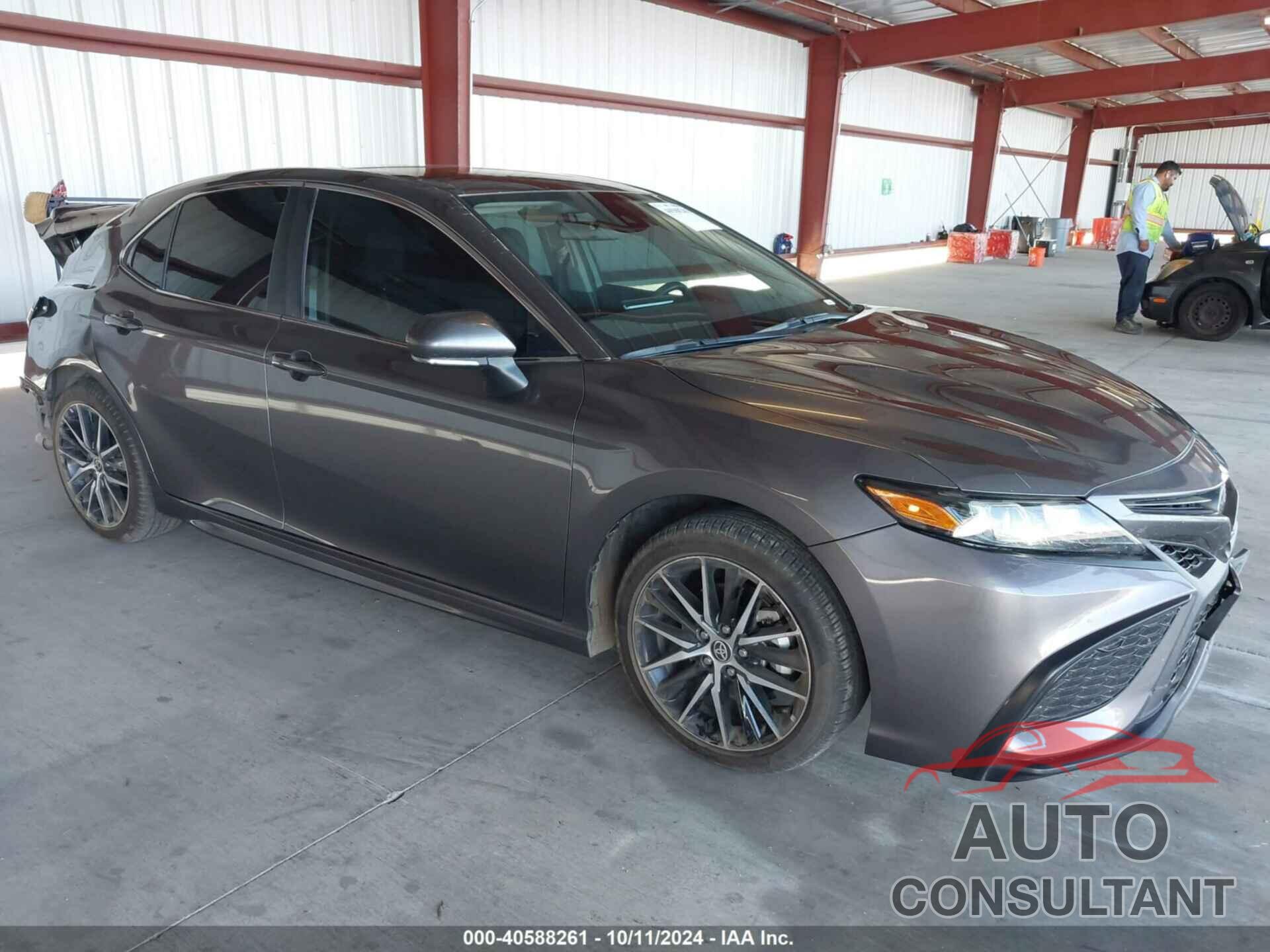 TOYOTA CAMRY 2022 - 4T1G11AK8NU045815