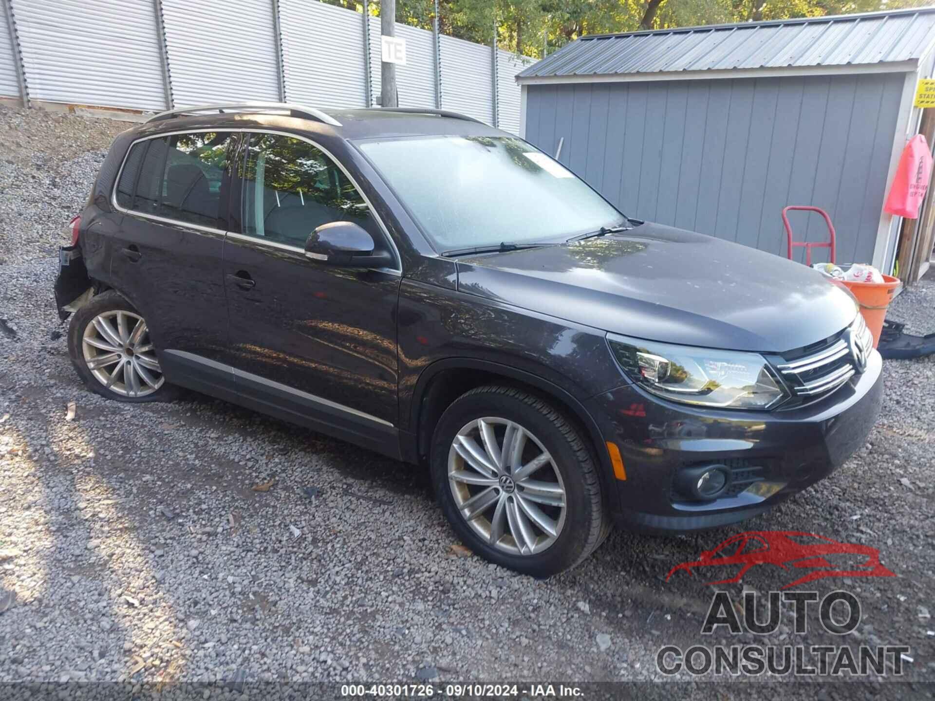 VOLKSWAGEN TIGUAN 2016 - WVGBV7AX6GW526103