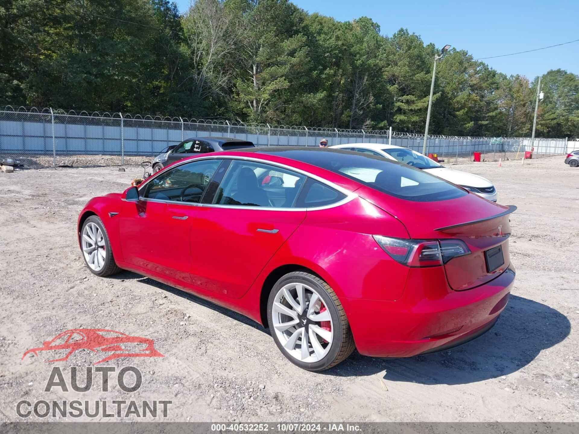 TESLA MODEL 3 2018 - 5YJ3E1EA5JF052524