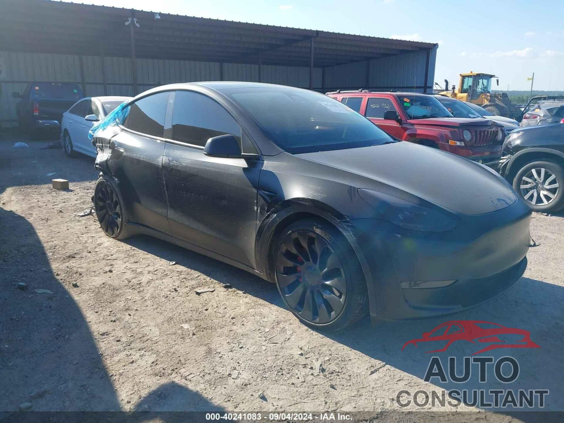 TESLA MODEL Y 2023 - 7SAYGDEF1PF614346