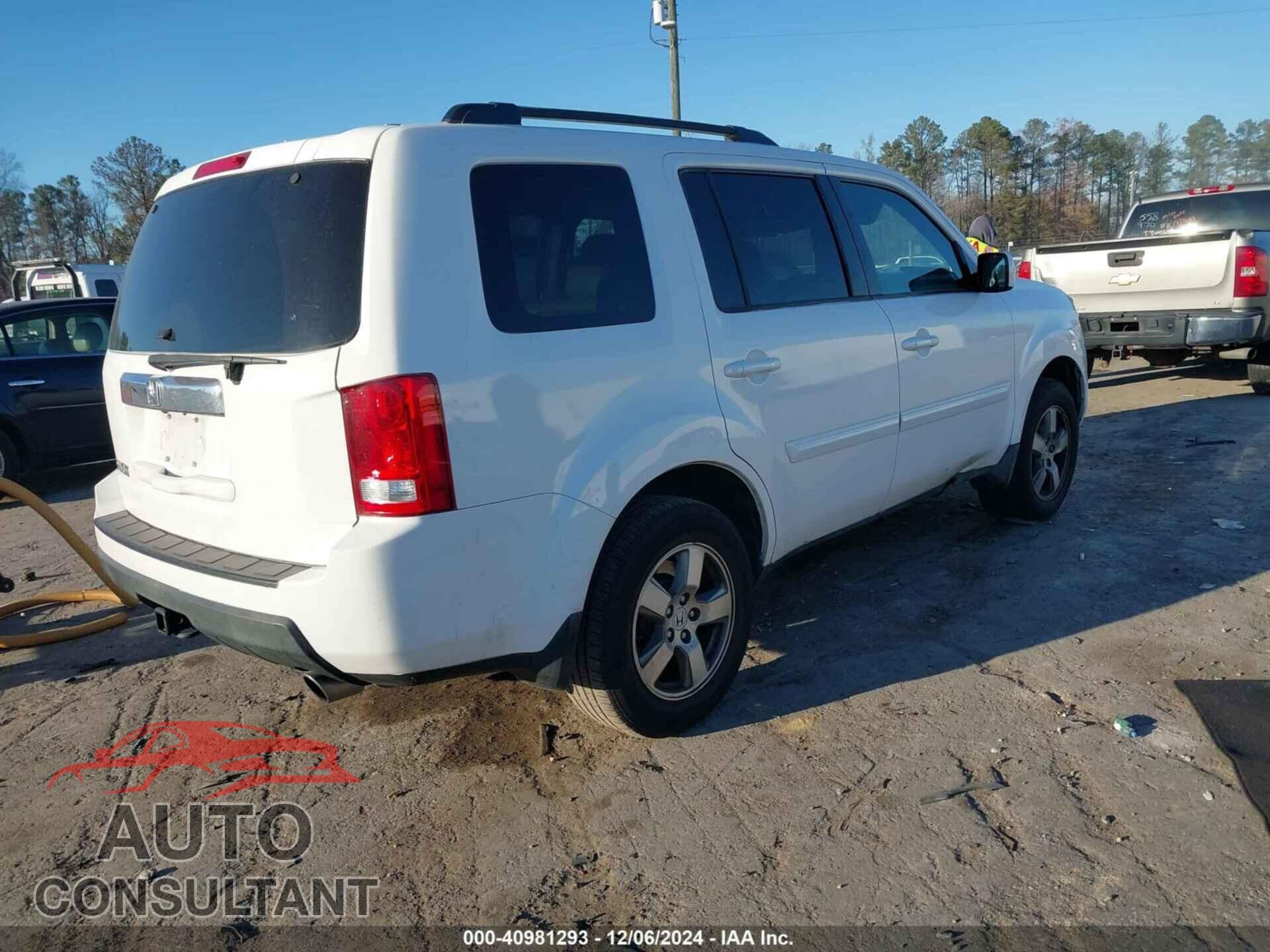 HONDA PILOT 2011 - 5FNYF3H56BB014895