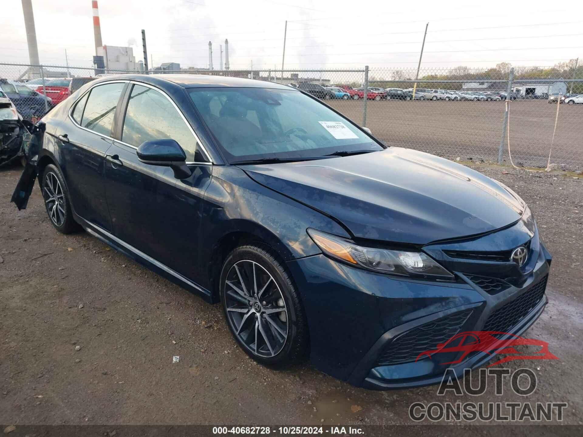 TOYOTA CAMRY 2021 - 4T1G11AK5MU462811