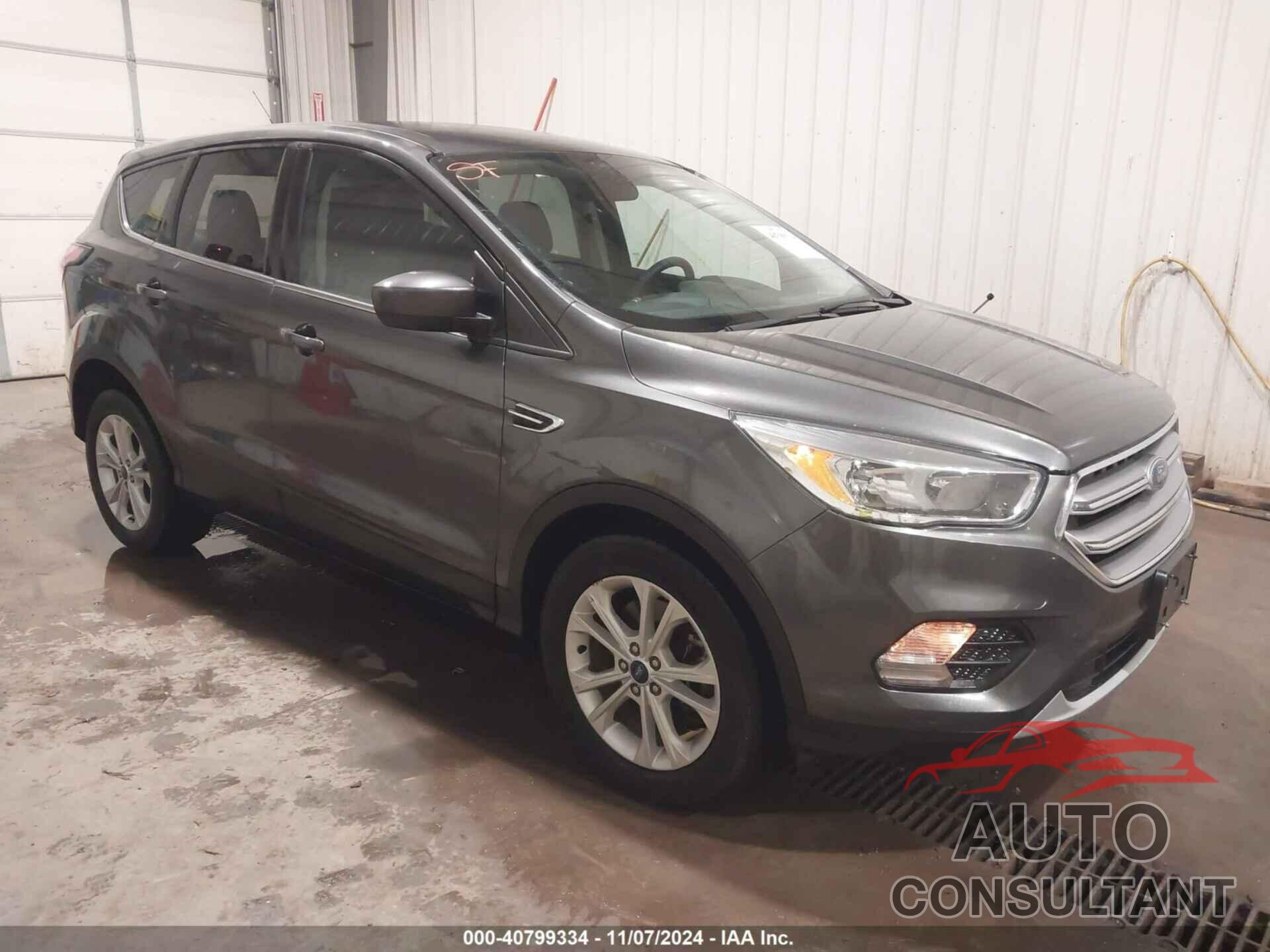 FORD ESCAPE 2017 - 1FMCU9GD7HUC54139