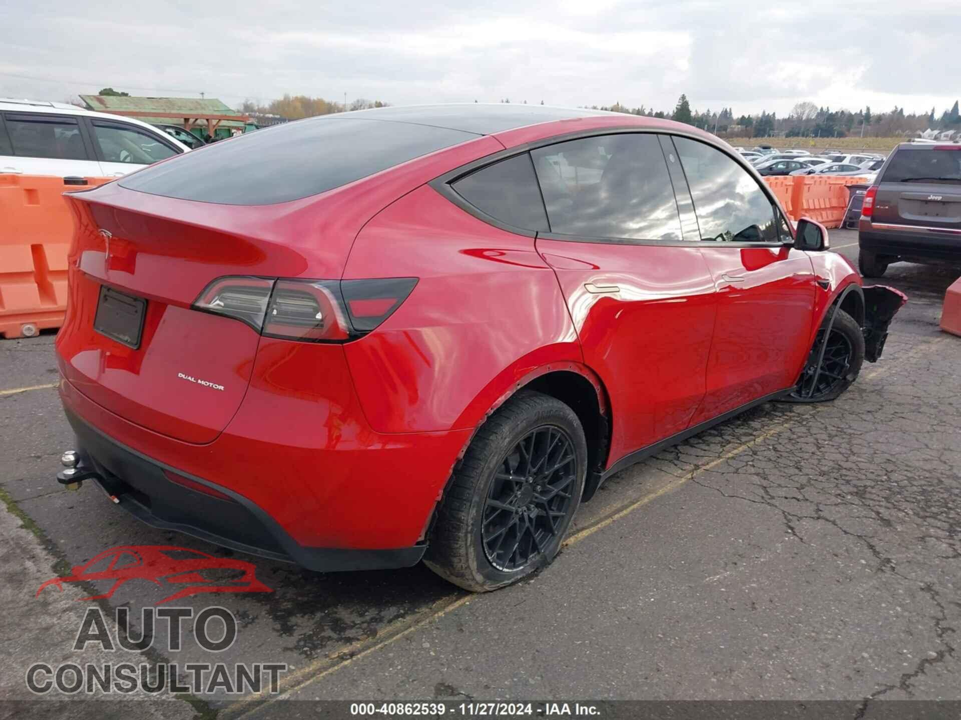 TESLA MODEL Y 2021 - 5YJYGAEE4MF200475
