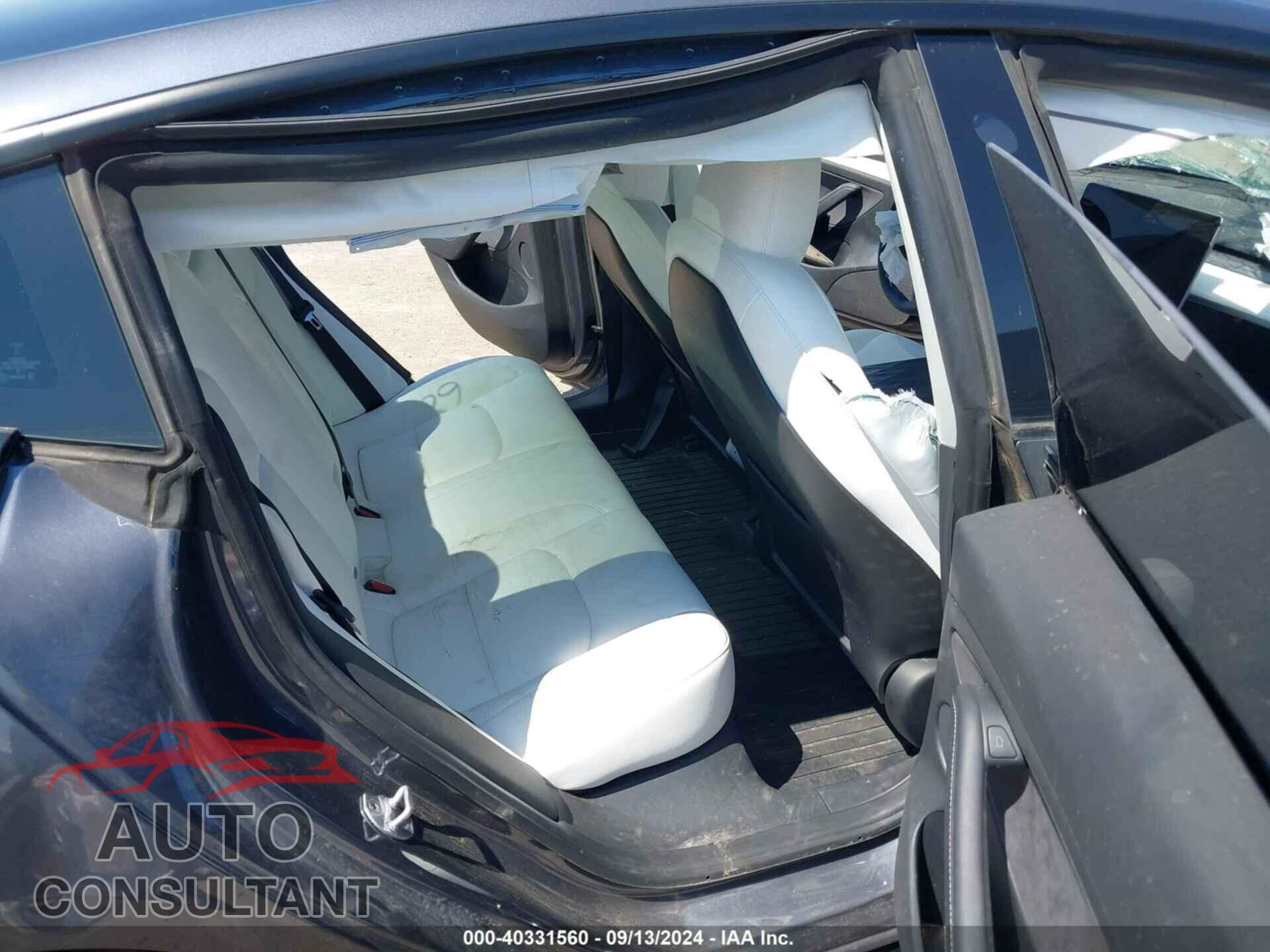 TESLA MODEL 3 2023 - 5YJ3E1EA5PF582274