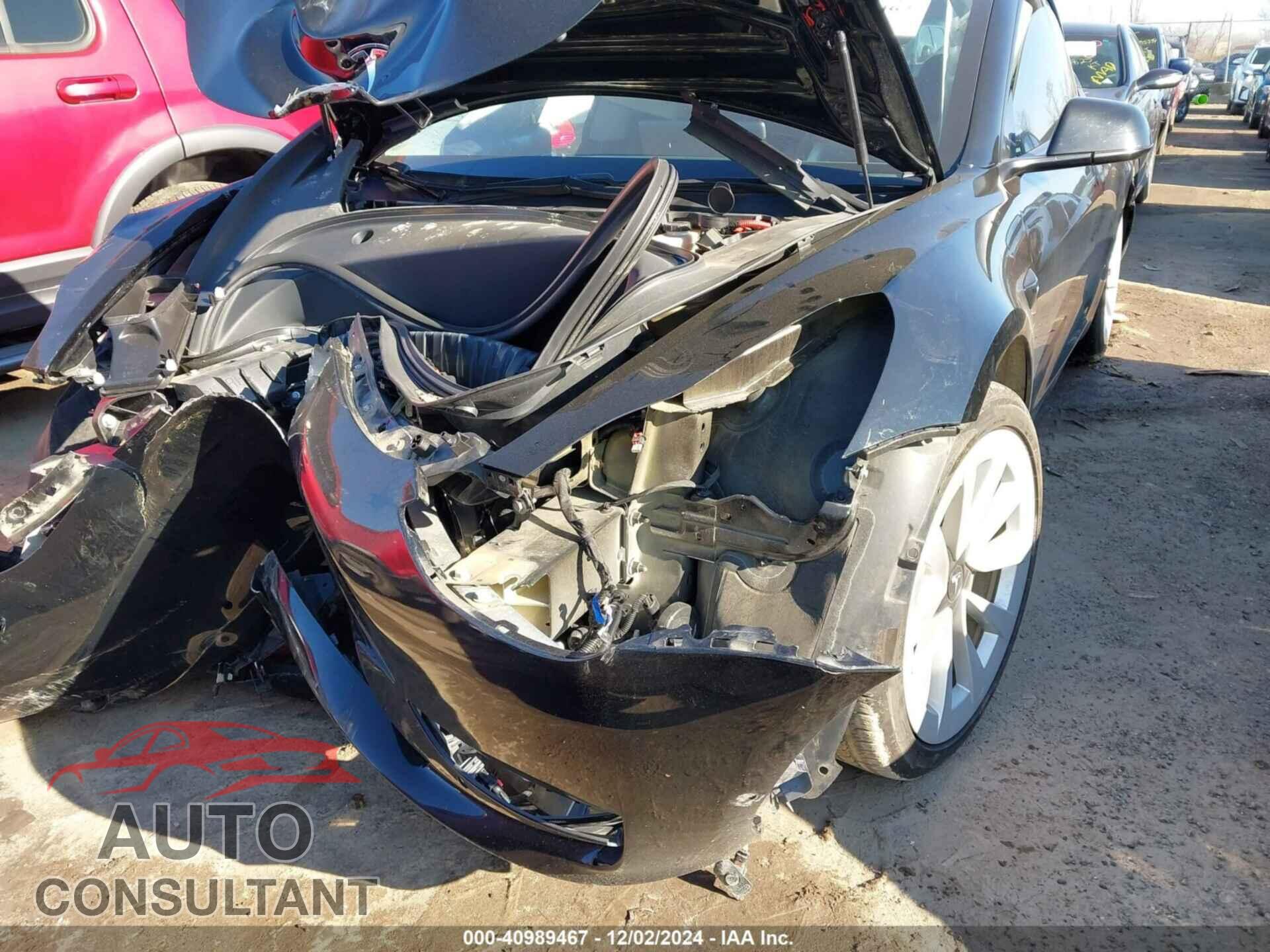 TESLA MODEL 3 2021 - 5YJ3E1EA9MF925700