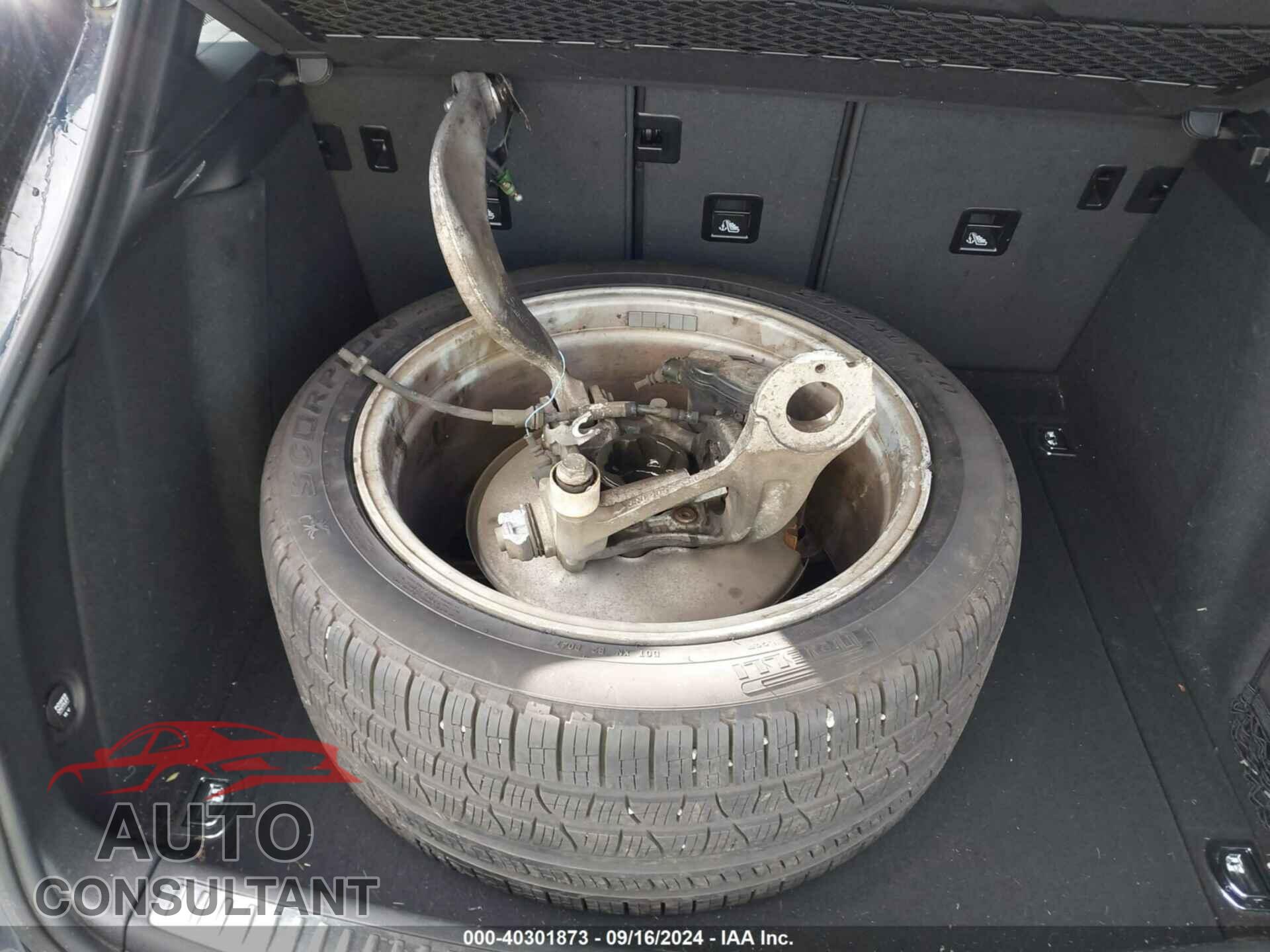 PORSCHE MACAN 2017 - WP1AB2A54HLB17397