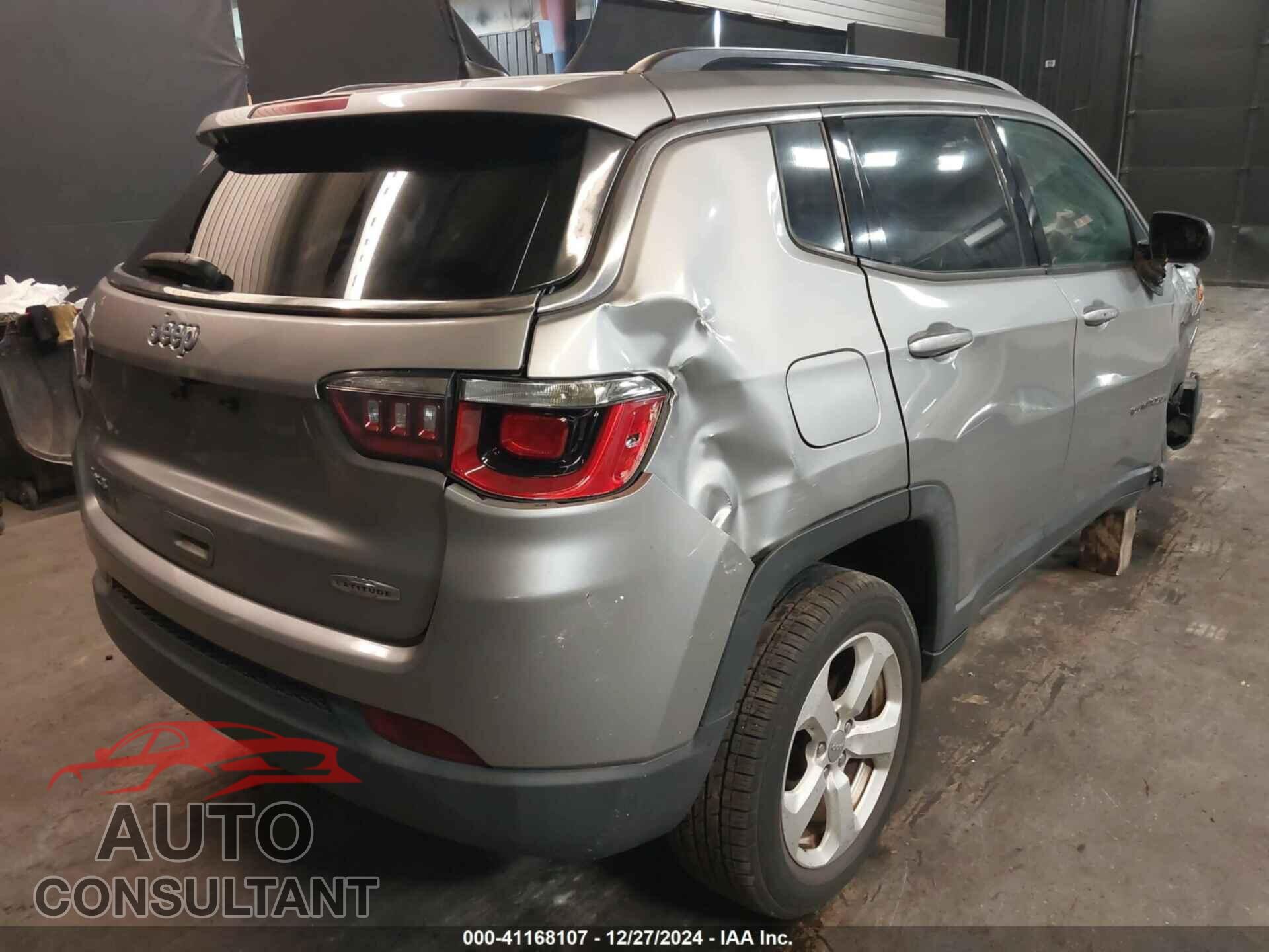 JEEP COMPASS 2018 - 3C4NJDBB2JT423563
