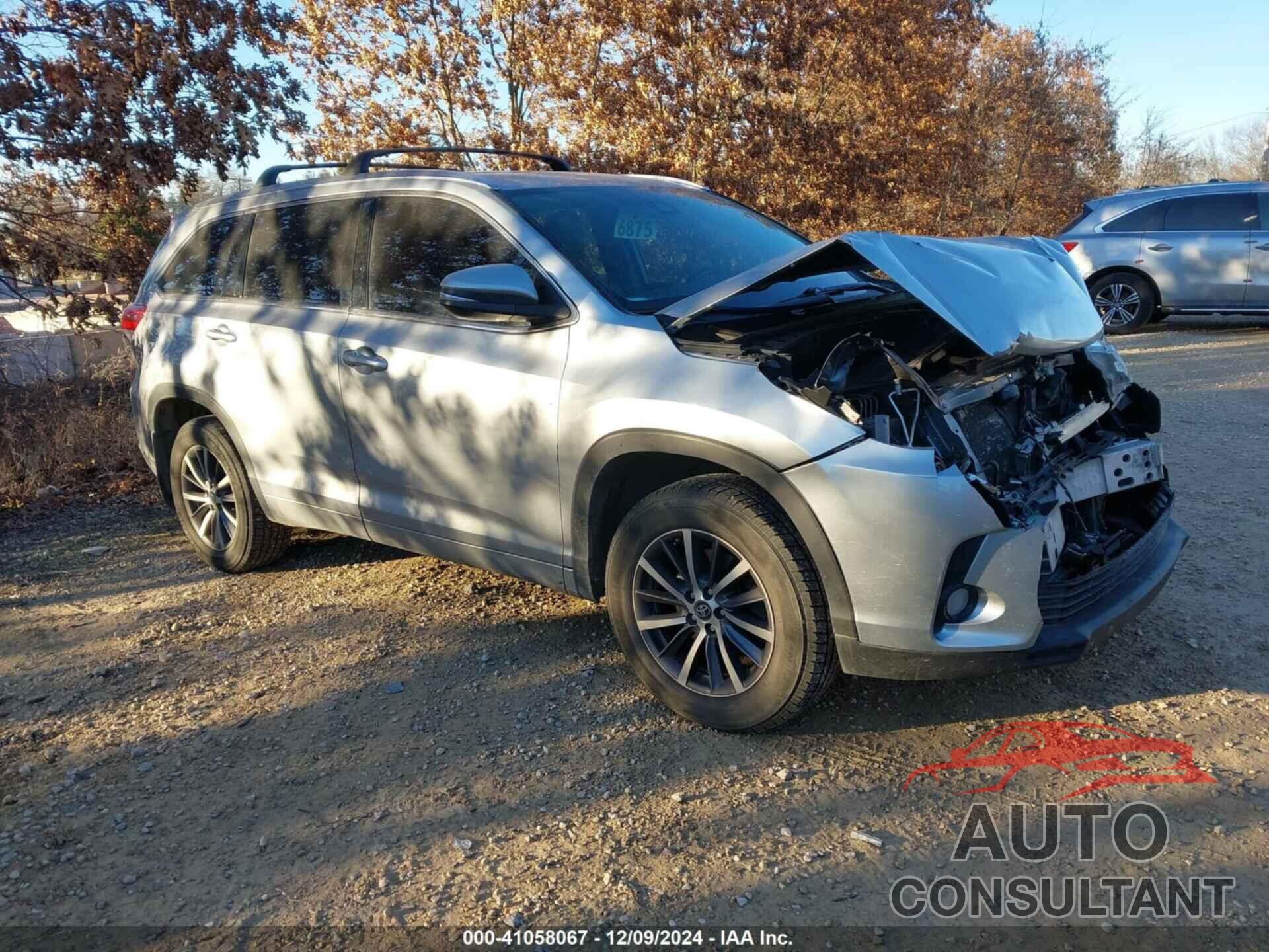 TOYOTA HIGHLANDER 2018 - 5TDJZRFH0JS803272