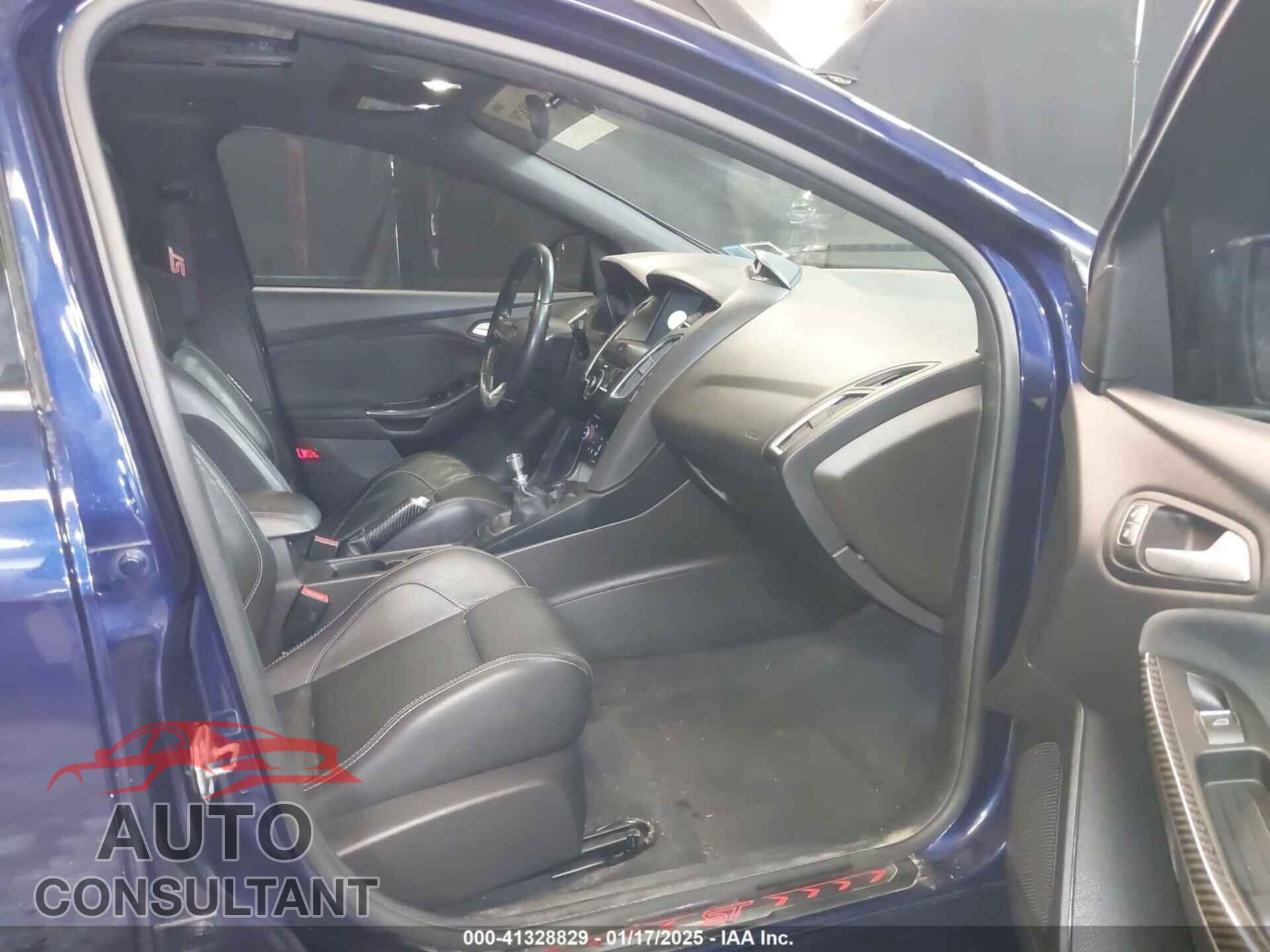 FORD FOCUS ST 2017 - 1FADP3L92HL326097