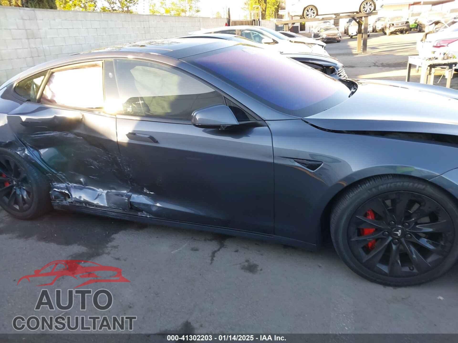 TESLA MODEL S 2017 - 5YJSA1E29HF216786