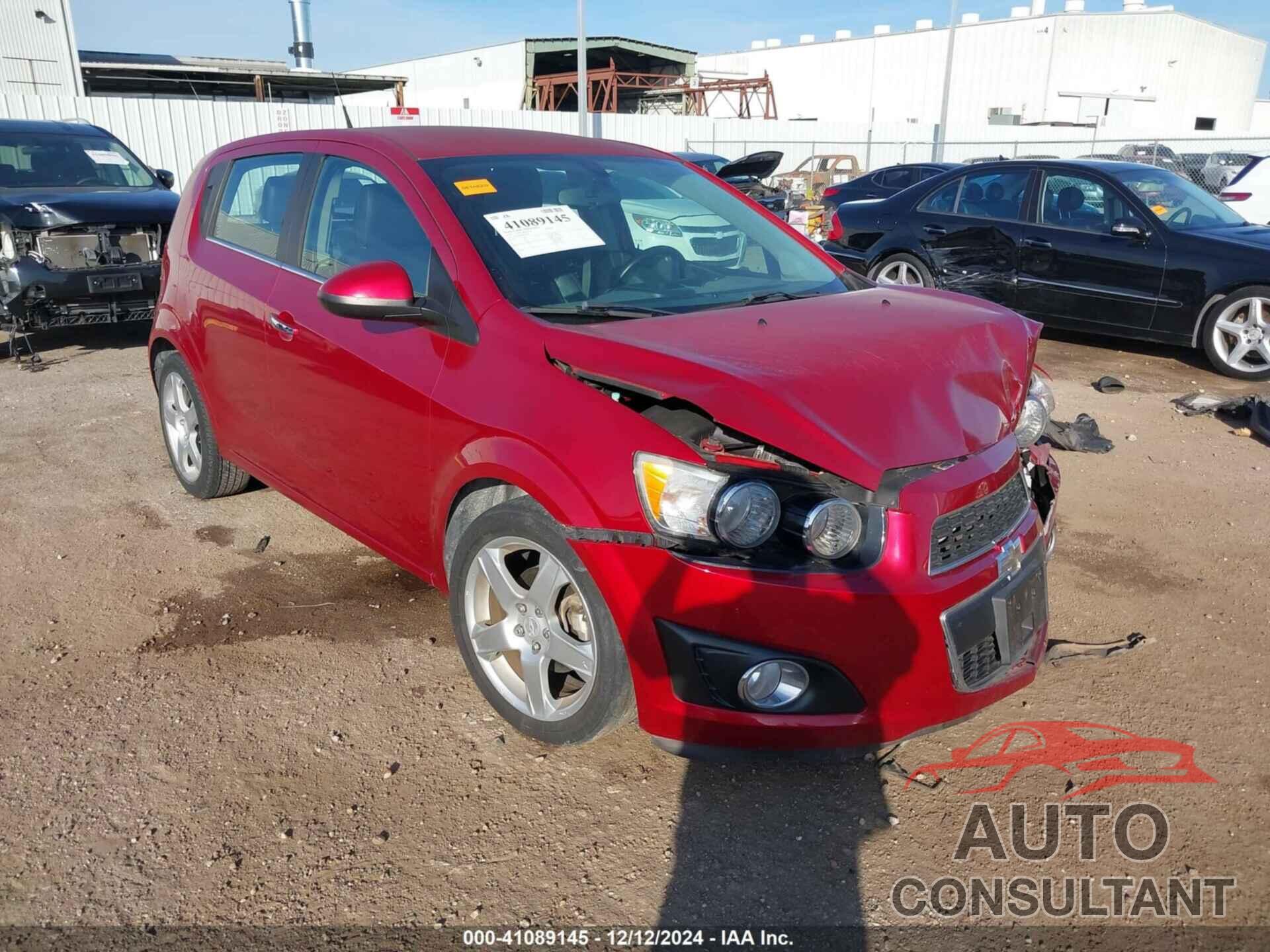 CHEVROLET SONIC 2014 - 1G1JE6SB6E4220033