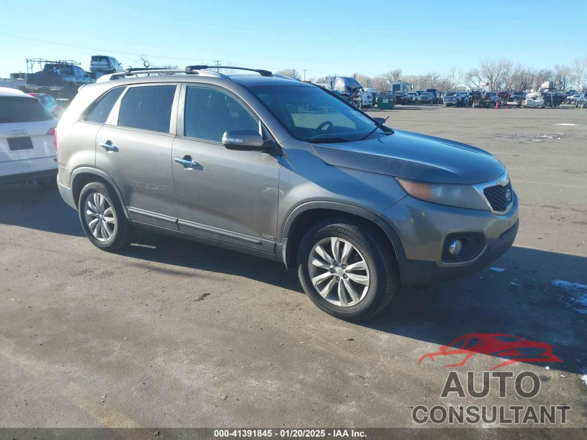 KIA SORENTO 2011 - 5XYKUDA20BG180646