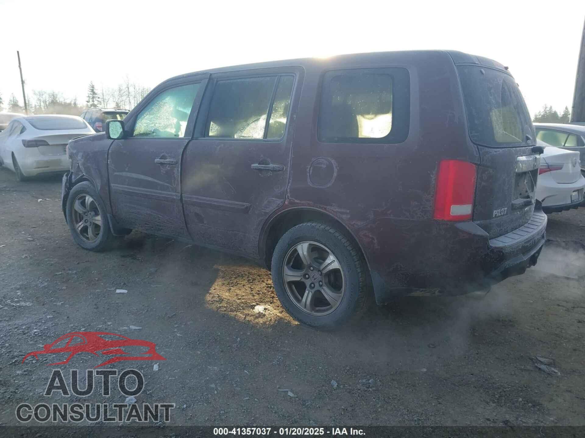 HONDA PILOT 2013 - 5FNYF4H54DB020736