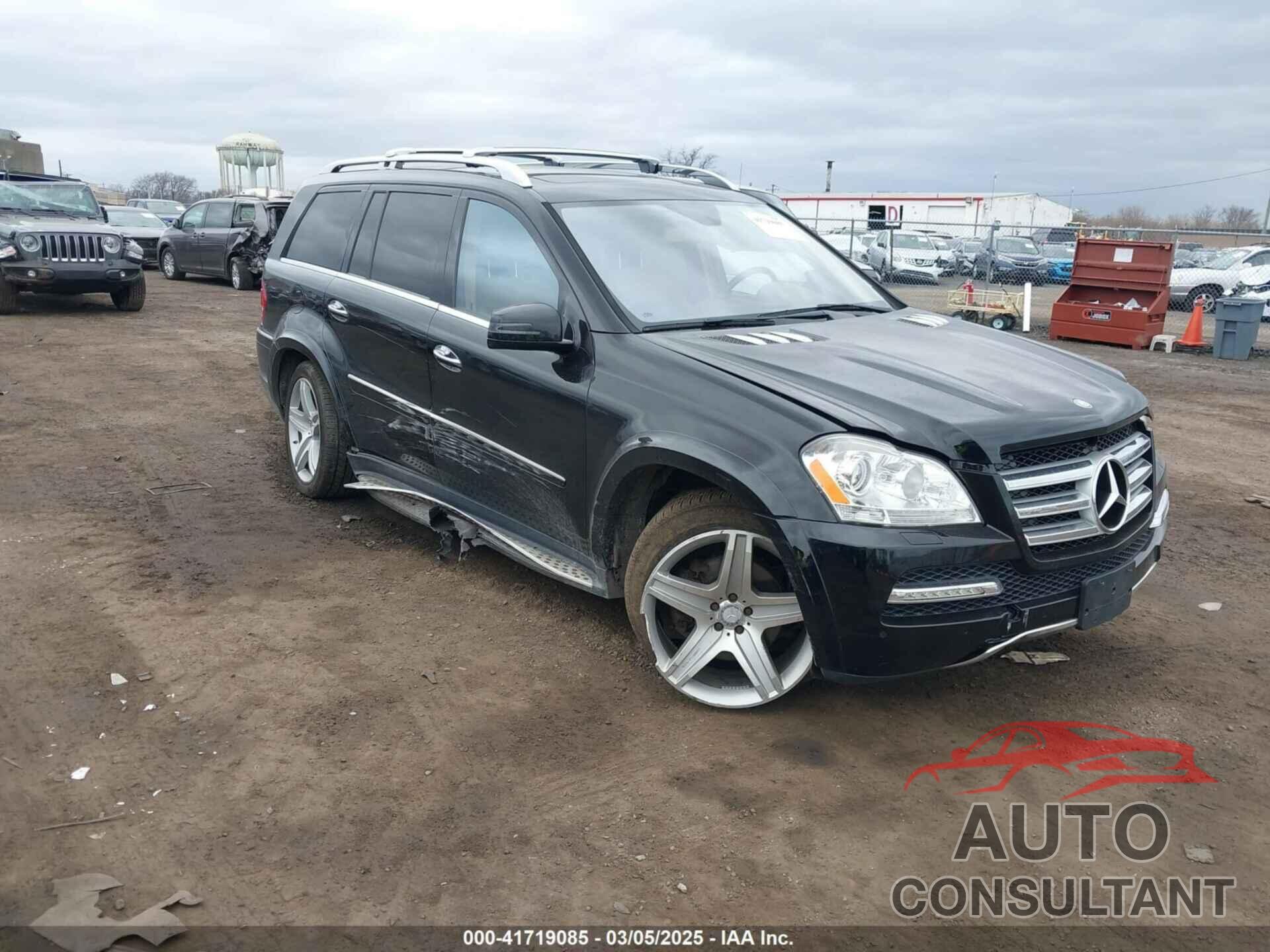 MERCEDES-BENZ GL 550 2011 - 4JGBF8GE2BA655860