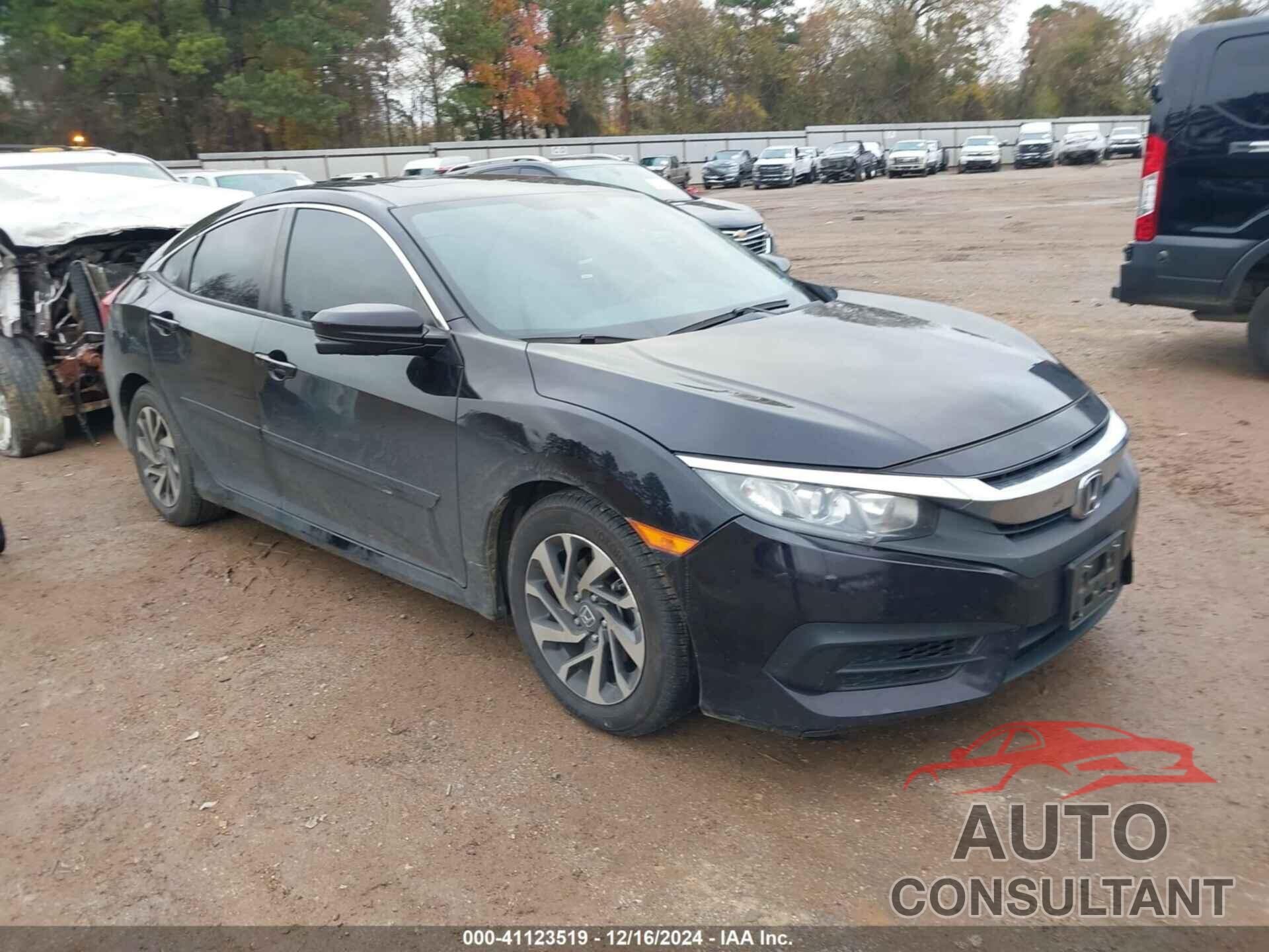 HONDA CIVIC 2018 - 2HGFC2F70JH591382