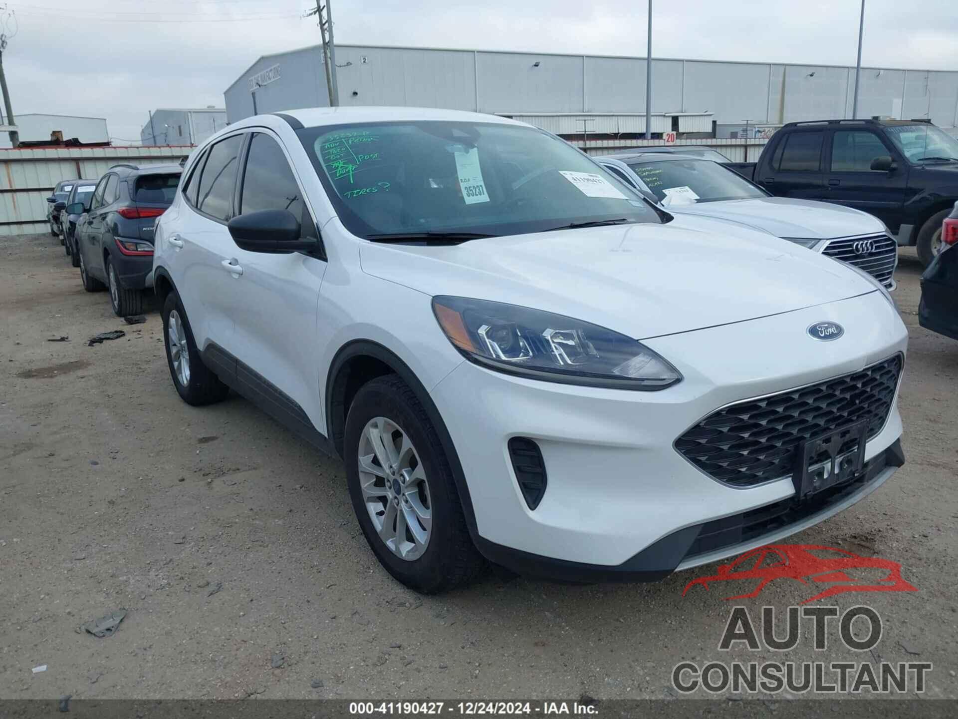 FORD ESCAPE 2022 - 1FMCU0G61NUB98823