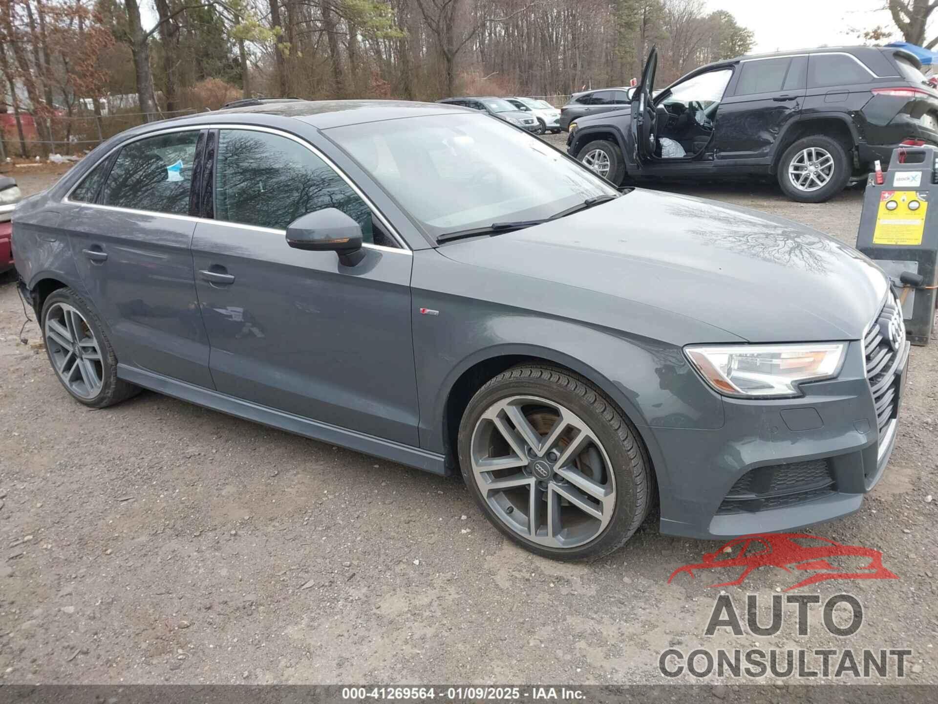 AUDI A3 2017 - WAUJ8GFF7H1041911