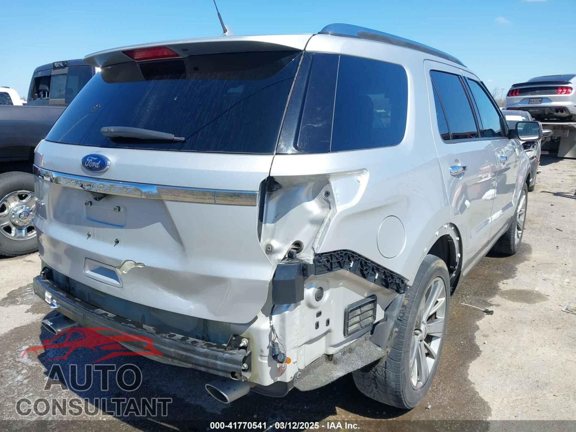 FORD EXPLORER 2018 - 1FM5K7F89JGB32992