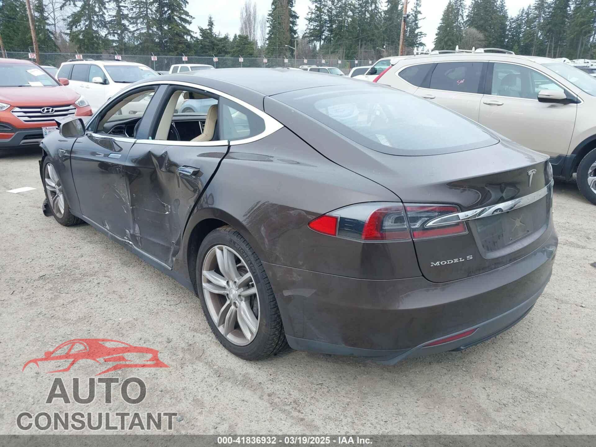 TESLA MODEL S 2013 - 5YJSA1DG5DFP09632