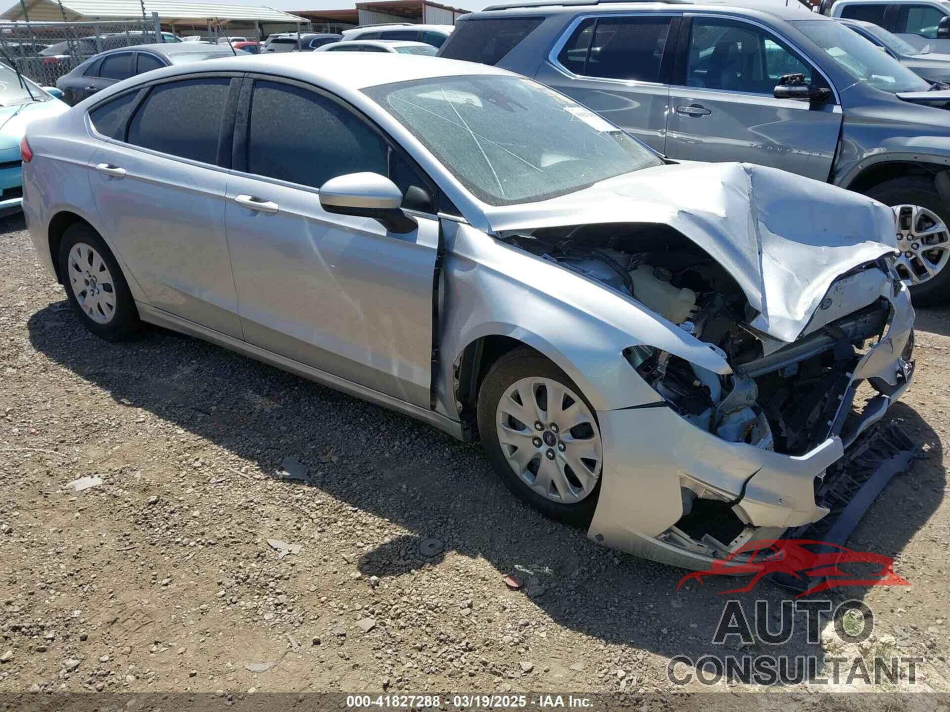 FORD FUSION 2019 - 3FA6P0G71KR275393