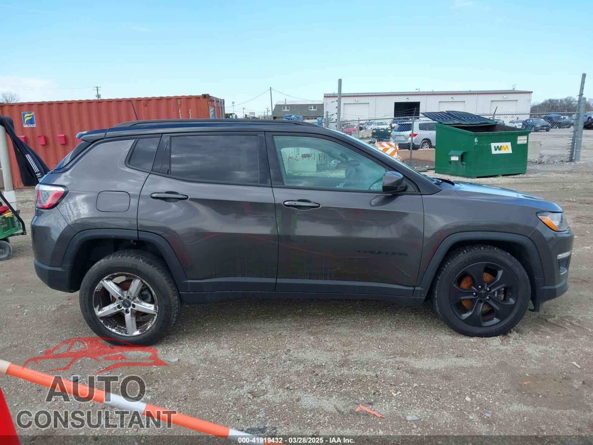 JEEP COMPASS 2018 - 3C4NJDBB2JT395523